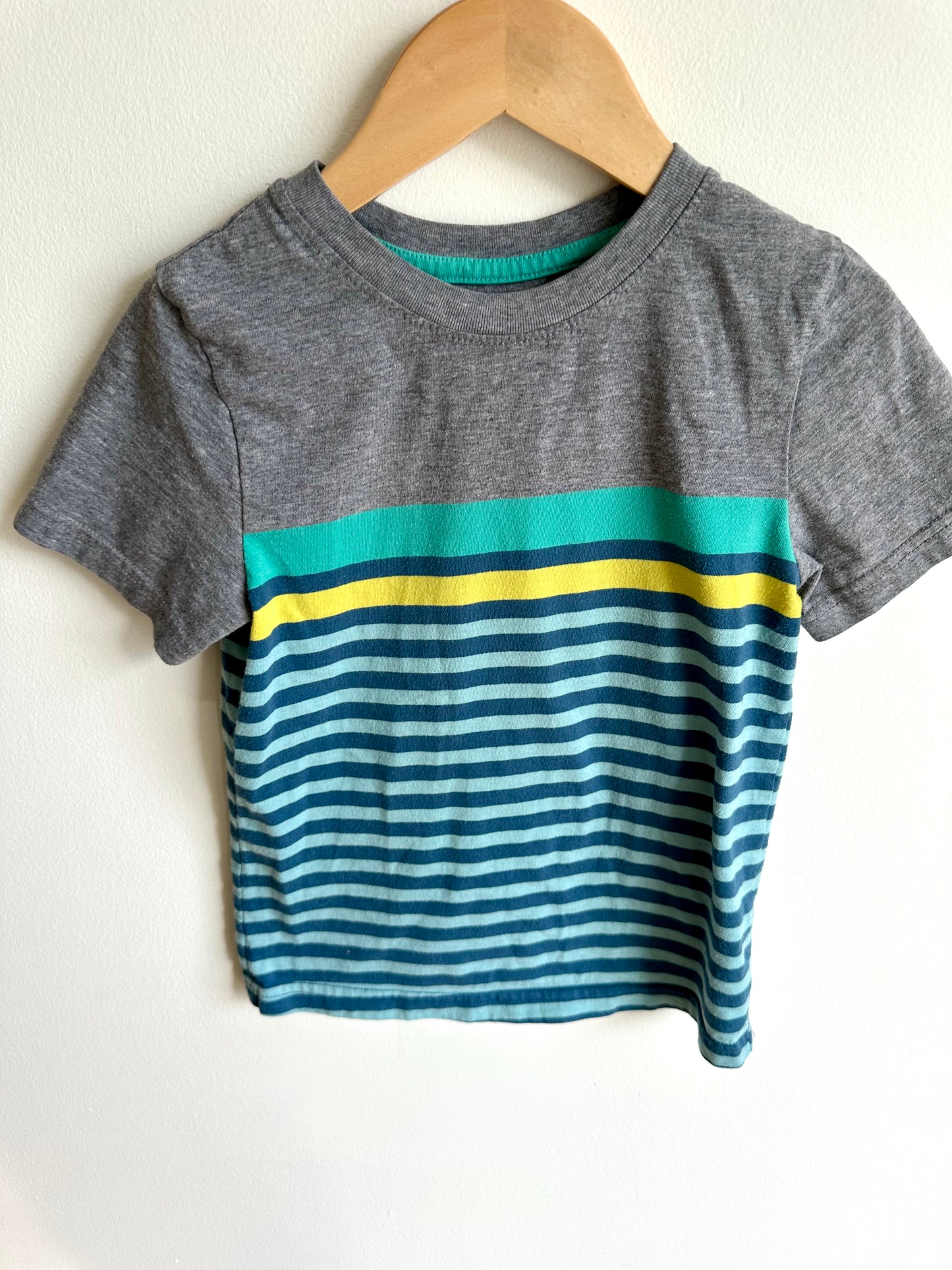 Grey T-Shirt with Blue Stripes / 5T