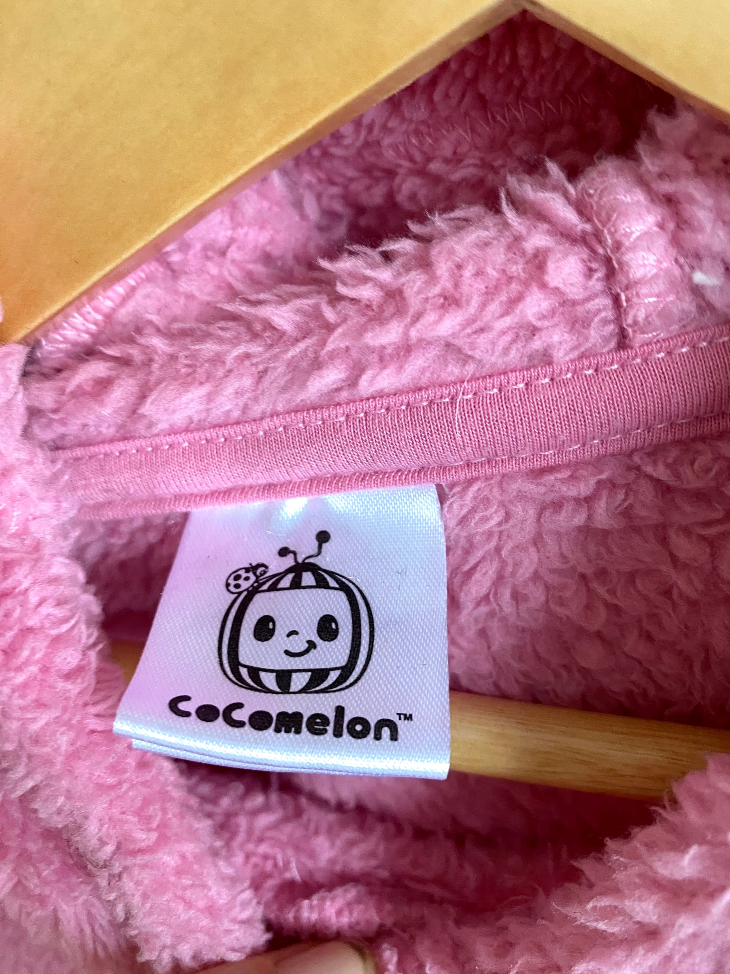 Cocomelon Hoodie Fuzzy / 2T