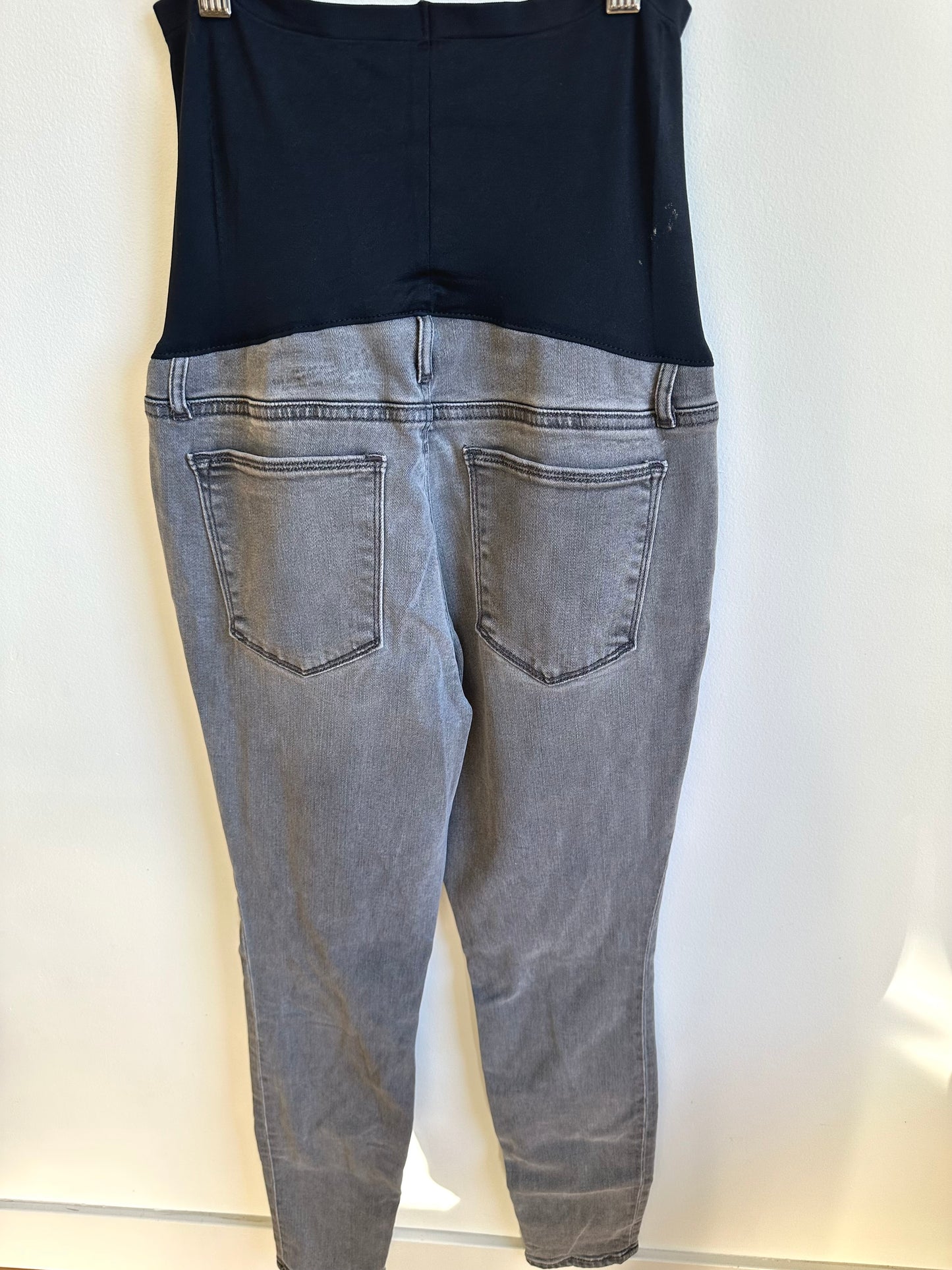 Gap Grey Wash Maternity Jeans / 28R