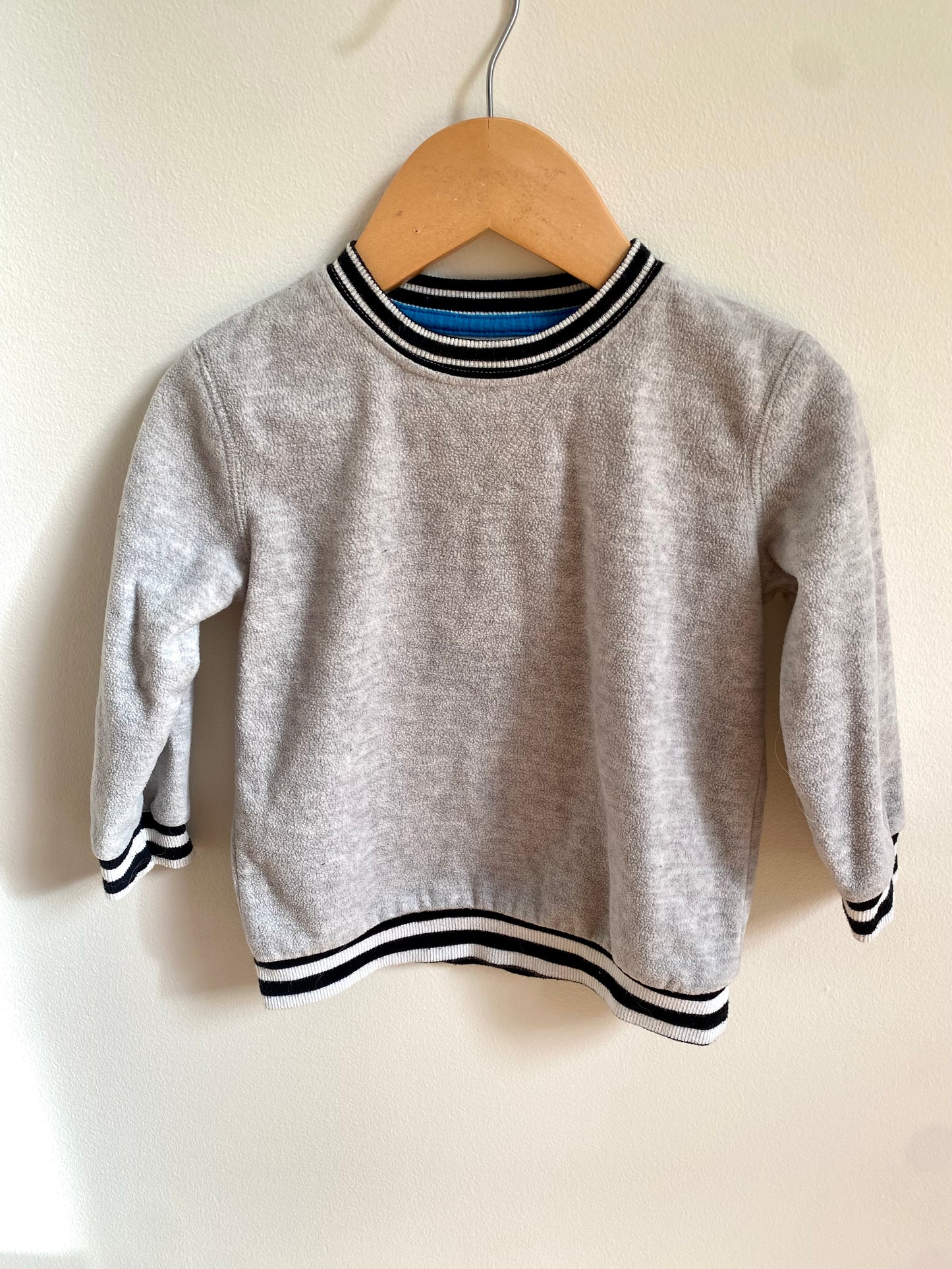 Grey Sweater with Striped / 3T