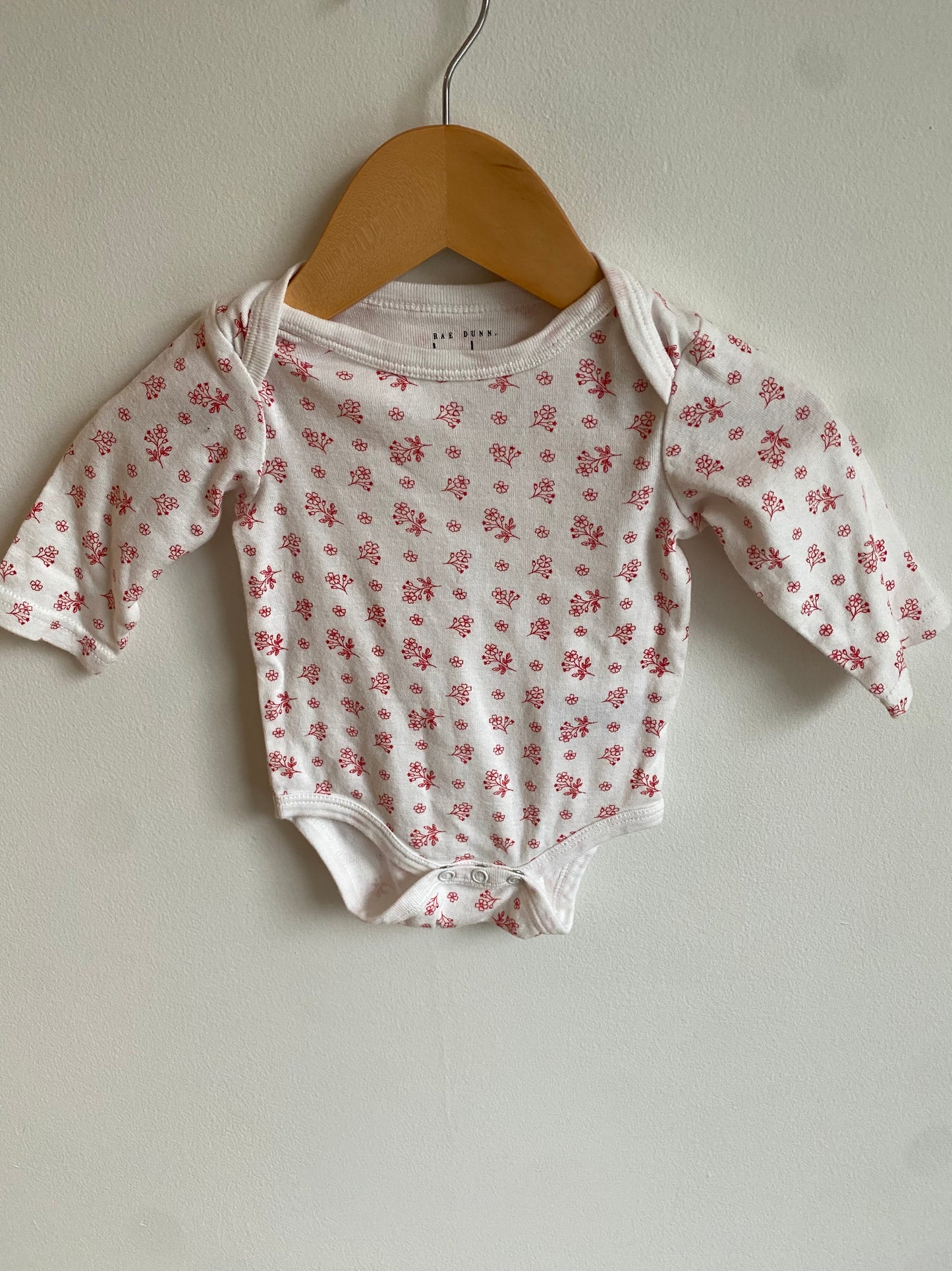 White with Pink Flowers Bodysuit / 3-6m