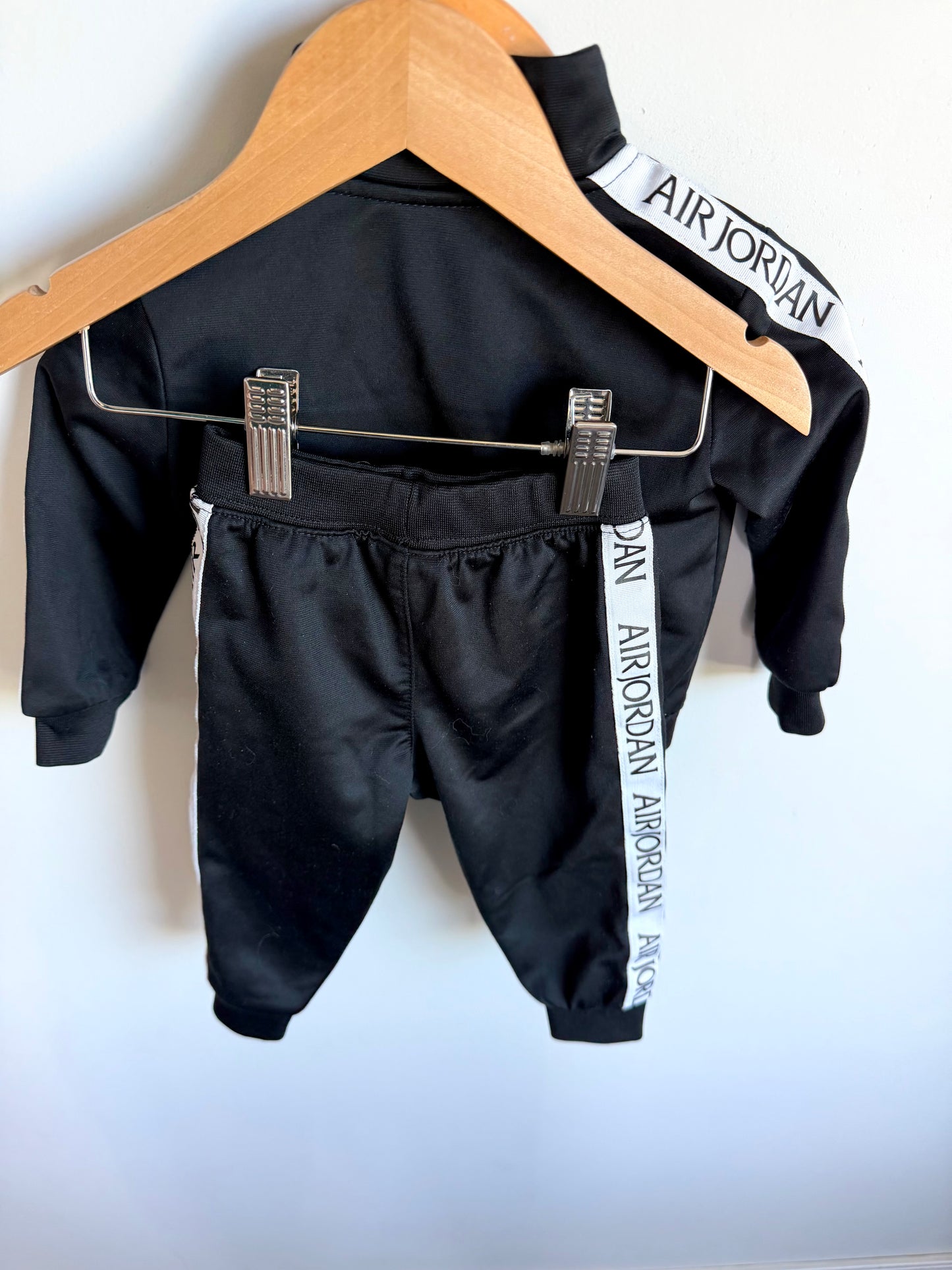 Nike Air Jordan Track Suit / 12m