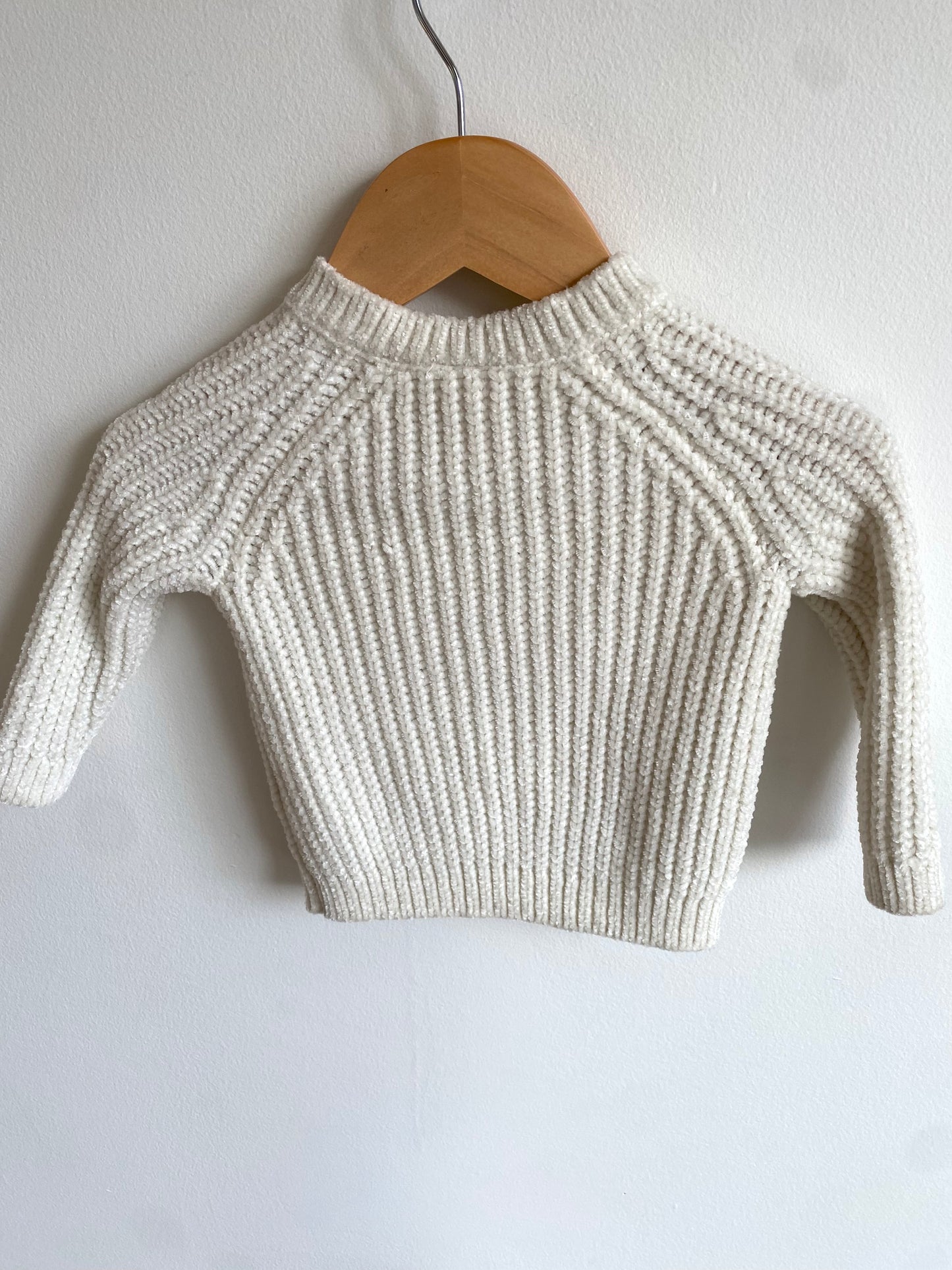 Cream Sweater / 6m