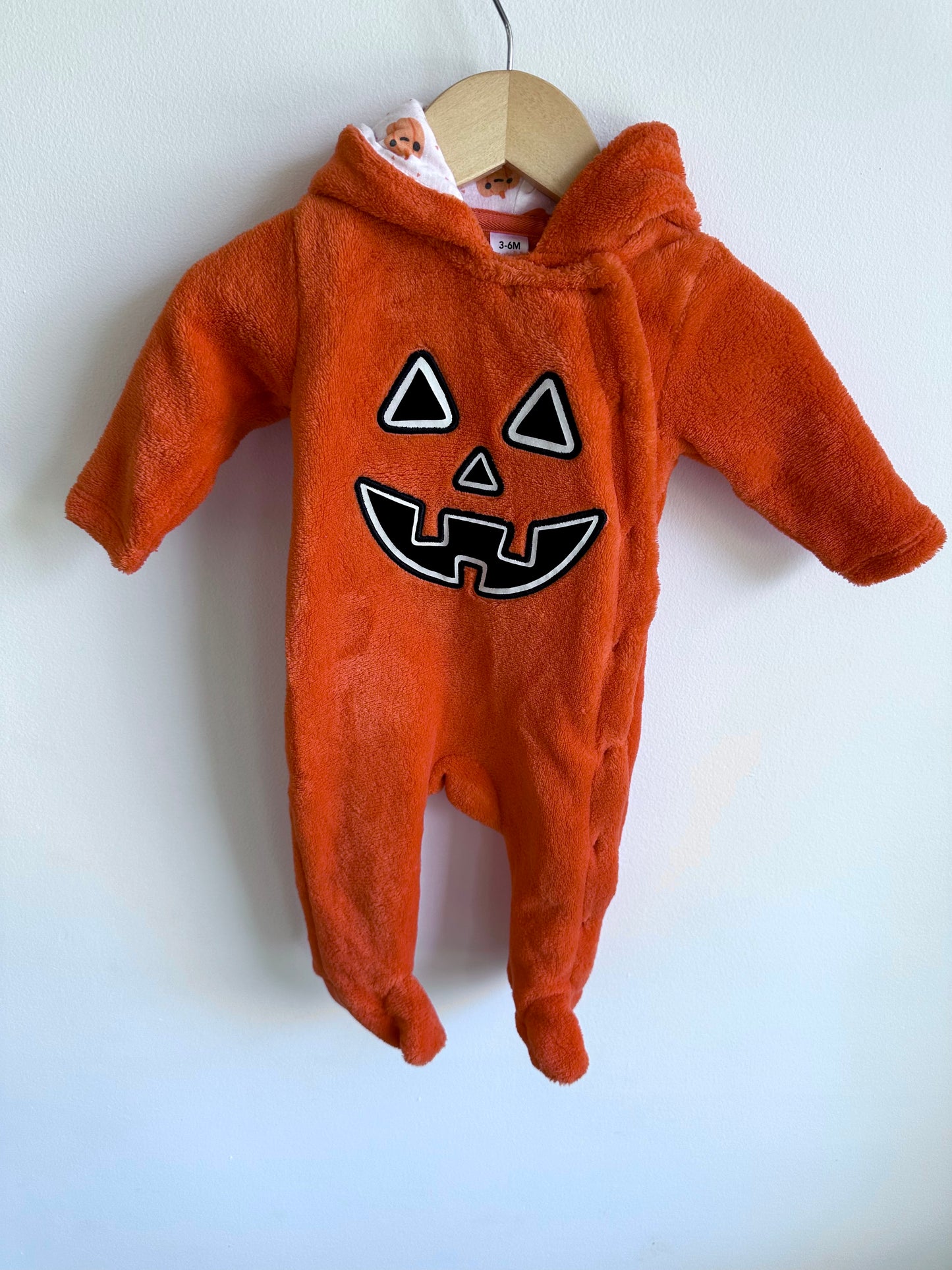 Pumpkin Hooded Jumpsuit / 3-6m