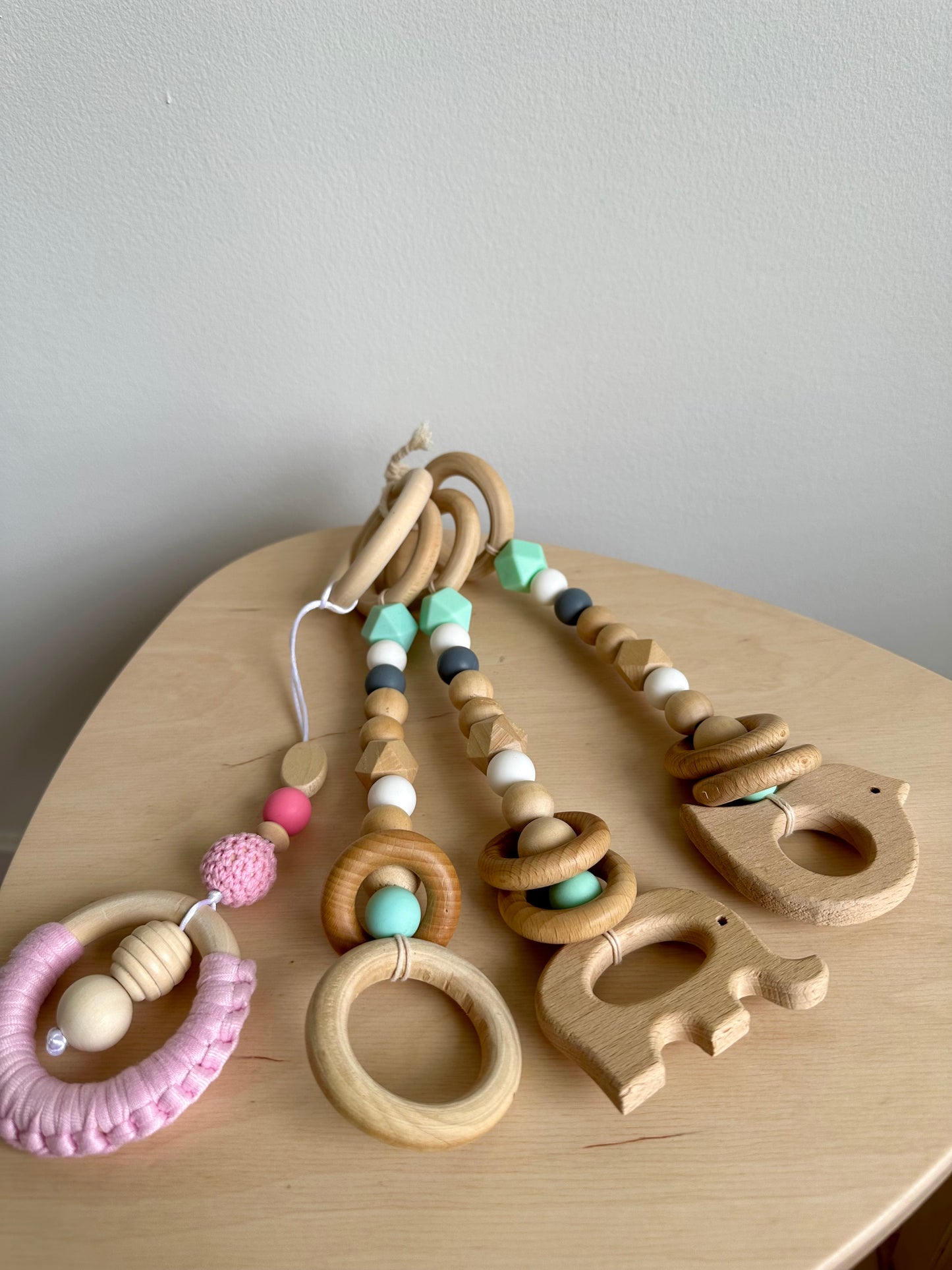 Wooden Baby Gym Pendant Toy / Bird + Elephant