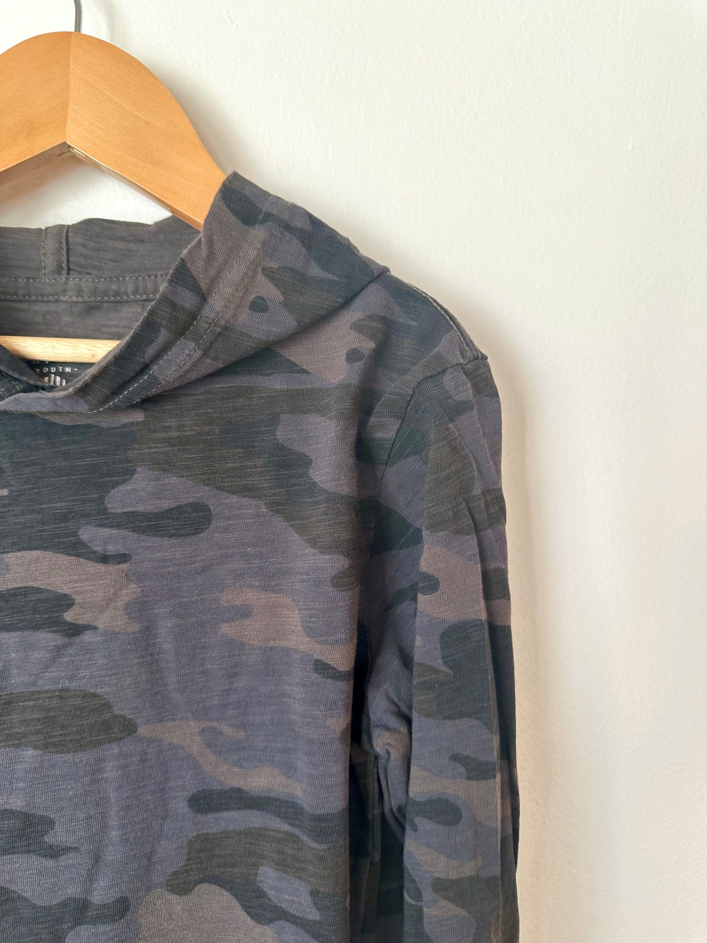 Dark Camo Hooded Long Sleeve/ 10 years