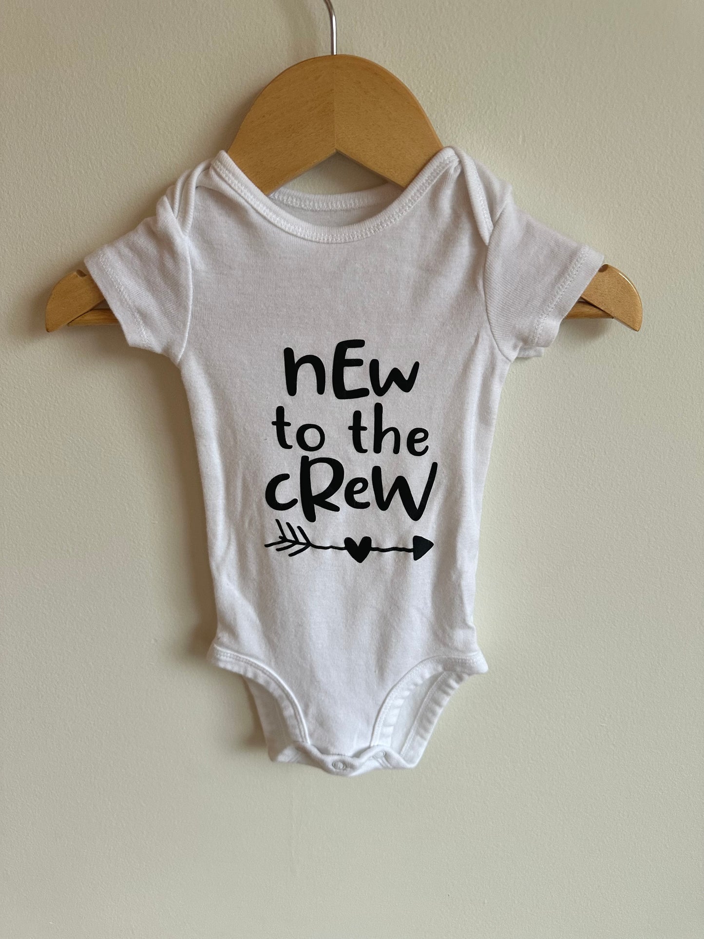 New to the Crew Bodysuit / 6m