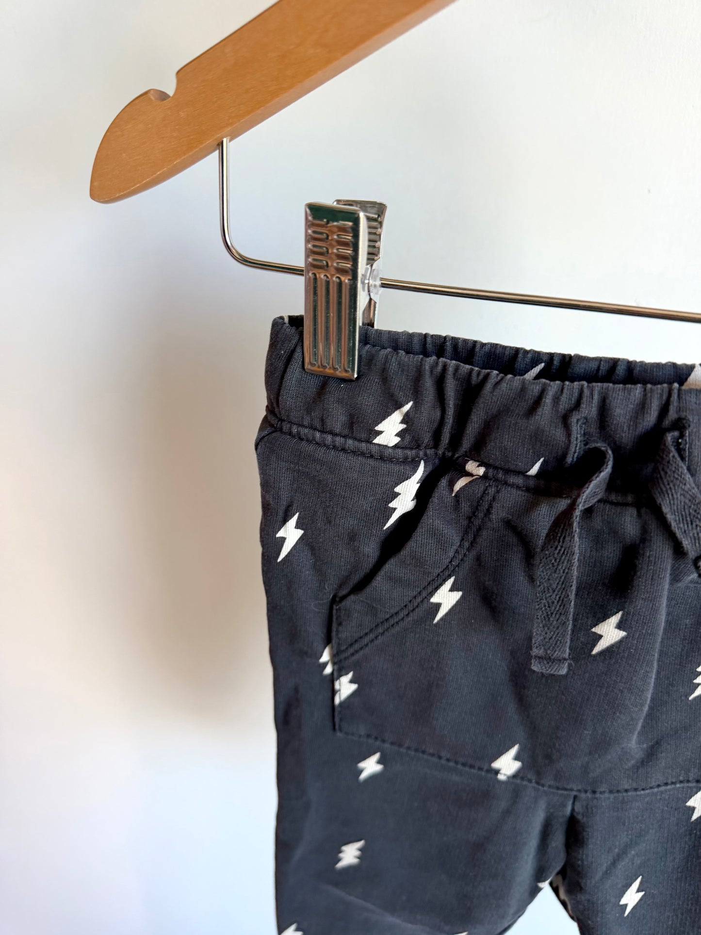 Tea Collection 100% Cotton Lightening Pants / 6-9m