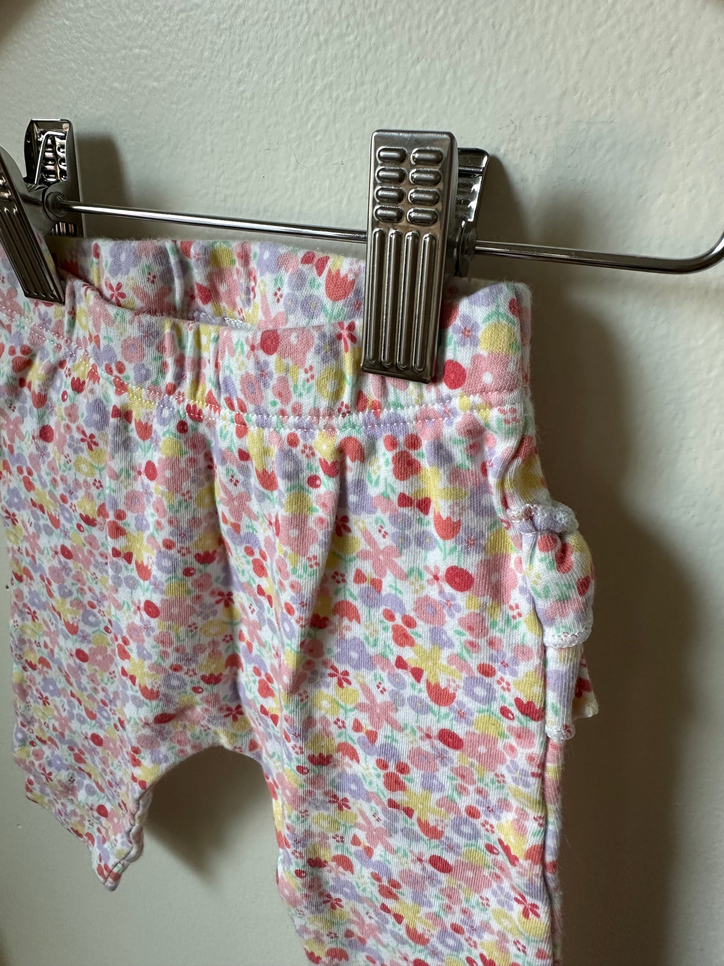 Pink Floral Leggings with Ruffles / 0-3m