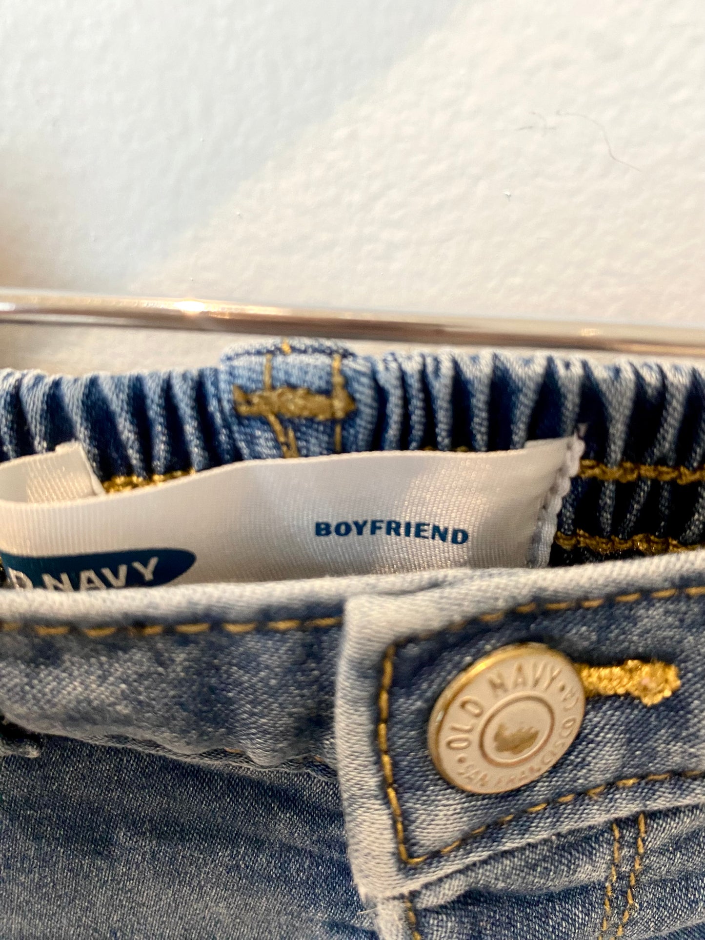 Blue Boyfriend Jeans / 6-12m