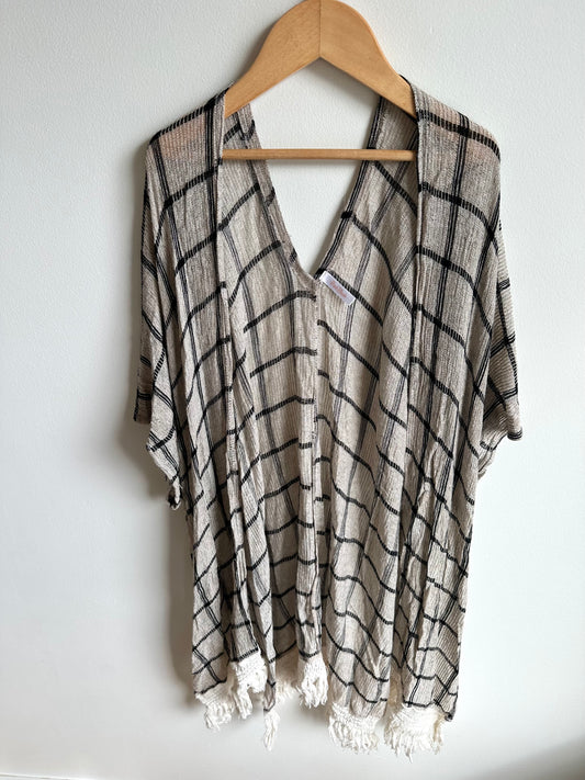 Grey Checkered Shall / Small