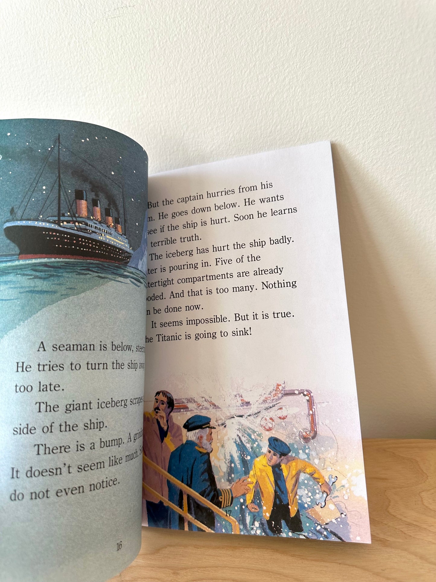 Titanic Step 4 Reader Softcover Book / 6-8 years