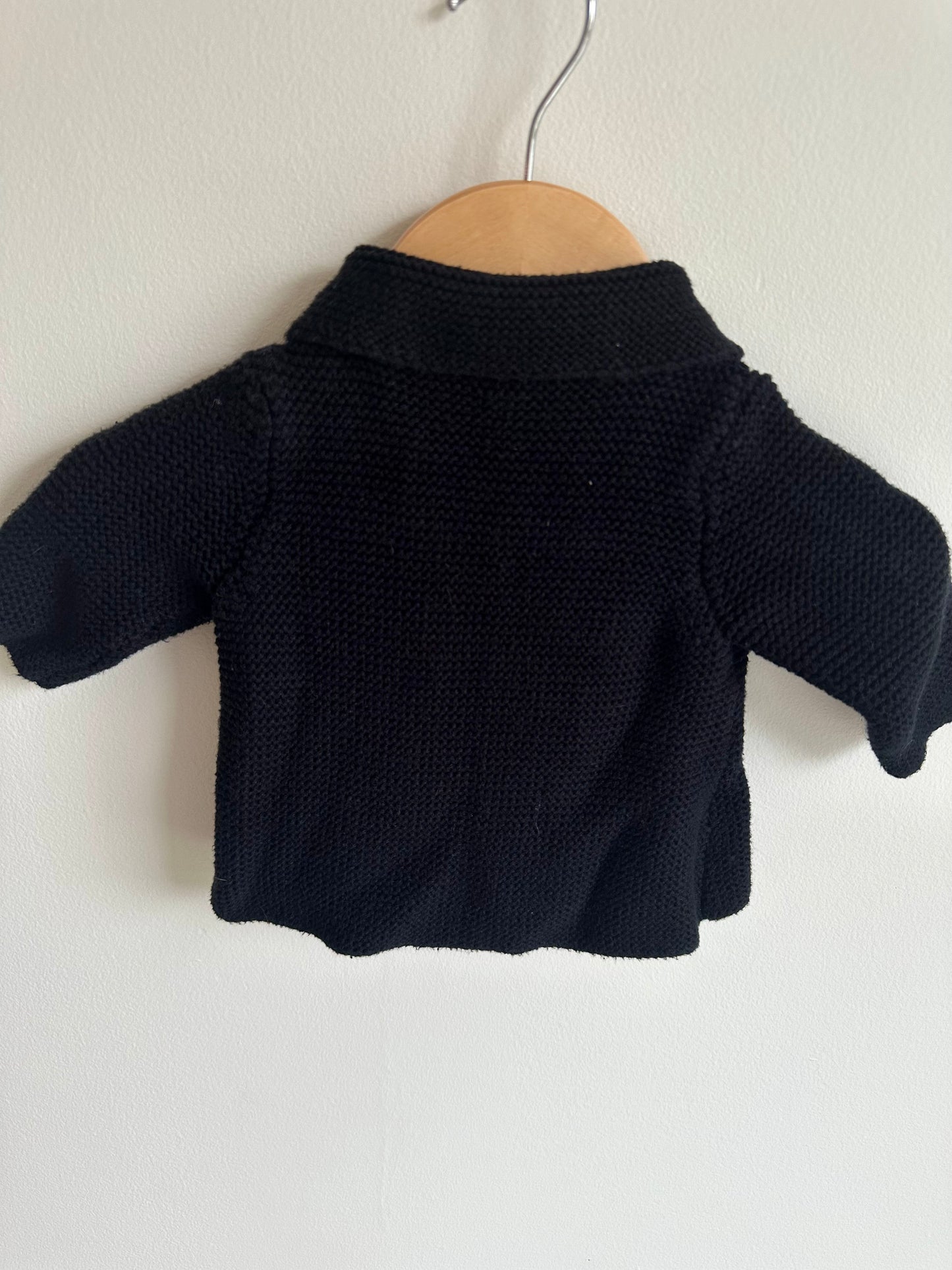 Black Collared Sweater / 0-3m