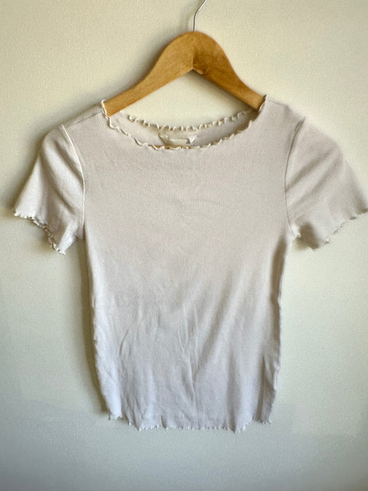 H&M Maternity Ruffle Trim White Rib T-shirt / S-M