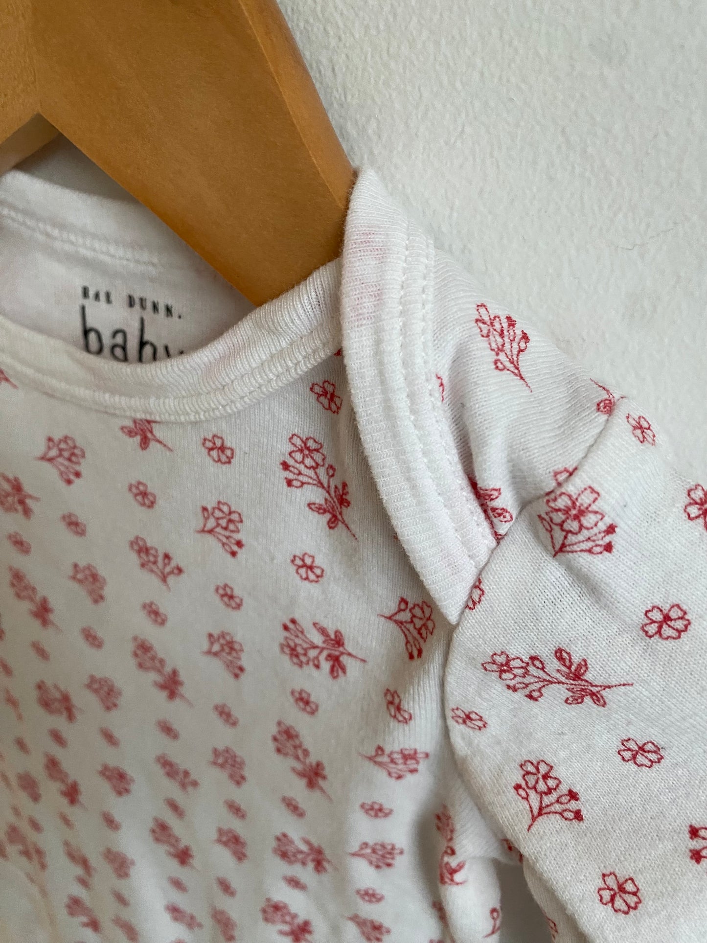 White with Pink Flowers Bodysuit / 3-6m