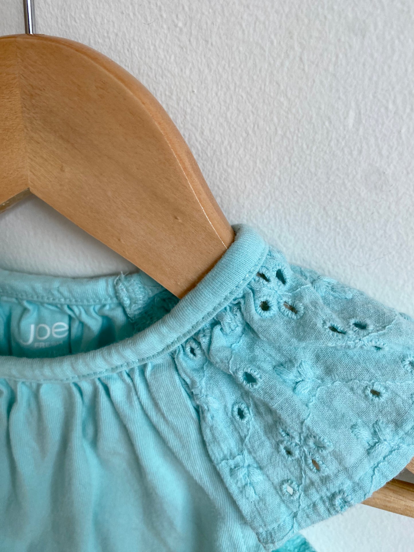 Blue Eyelet Top / 3-6m