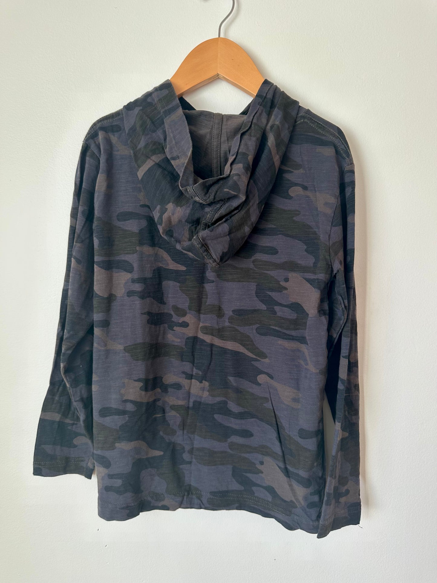 Dark Camo Hooded Long Sleeve/ 10 years