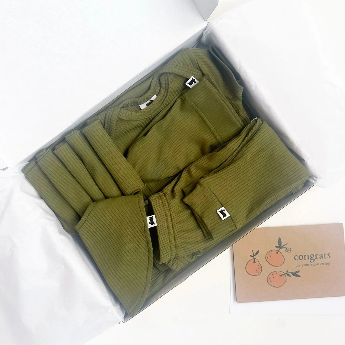 Baby boy, girl, or gender neutral gift box service for a baby in Canada. Buy a gift box online for a newborn, expecting family and have it shipped right to their home. 

We also provide pickup in Nanaimo, BC. 

We carry Canadian baby brands. 