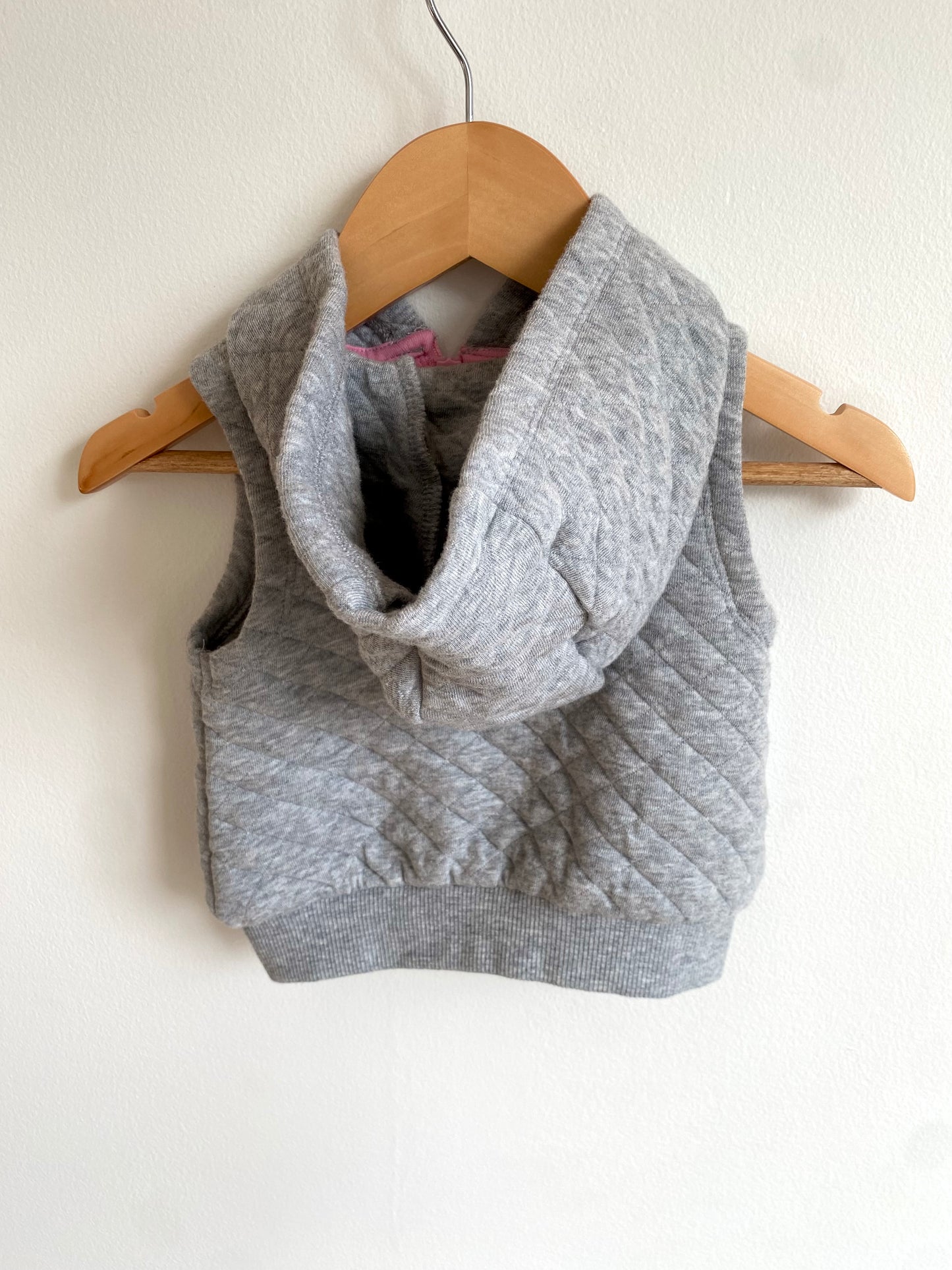 Quilted Grey Vest / 3-6m