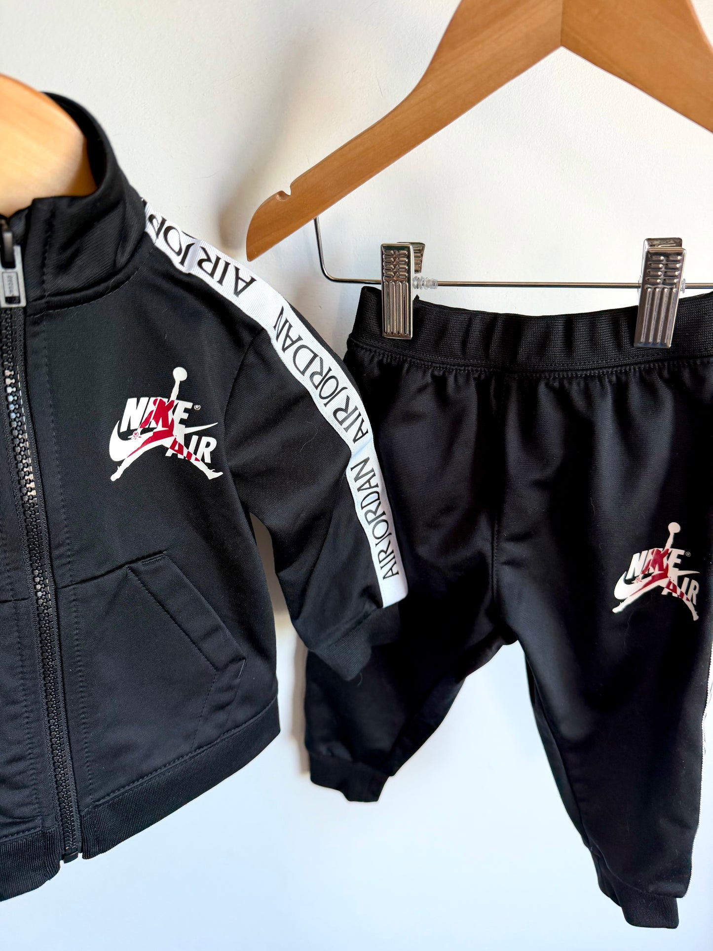 Nike Air Jordan Track Suit / 12m