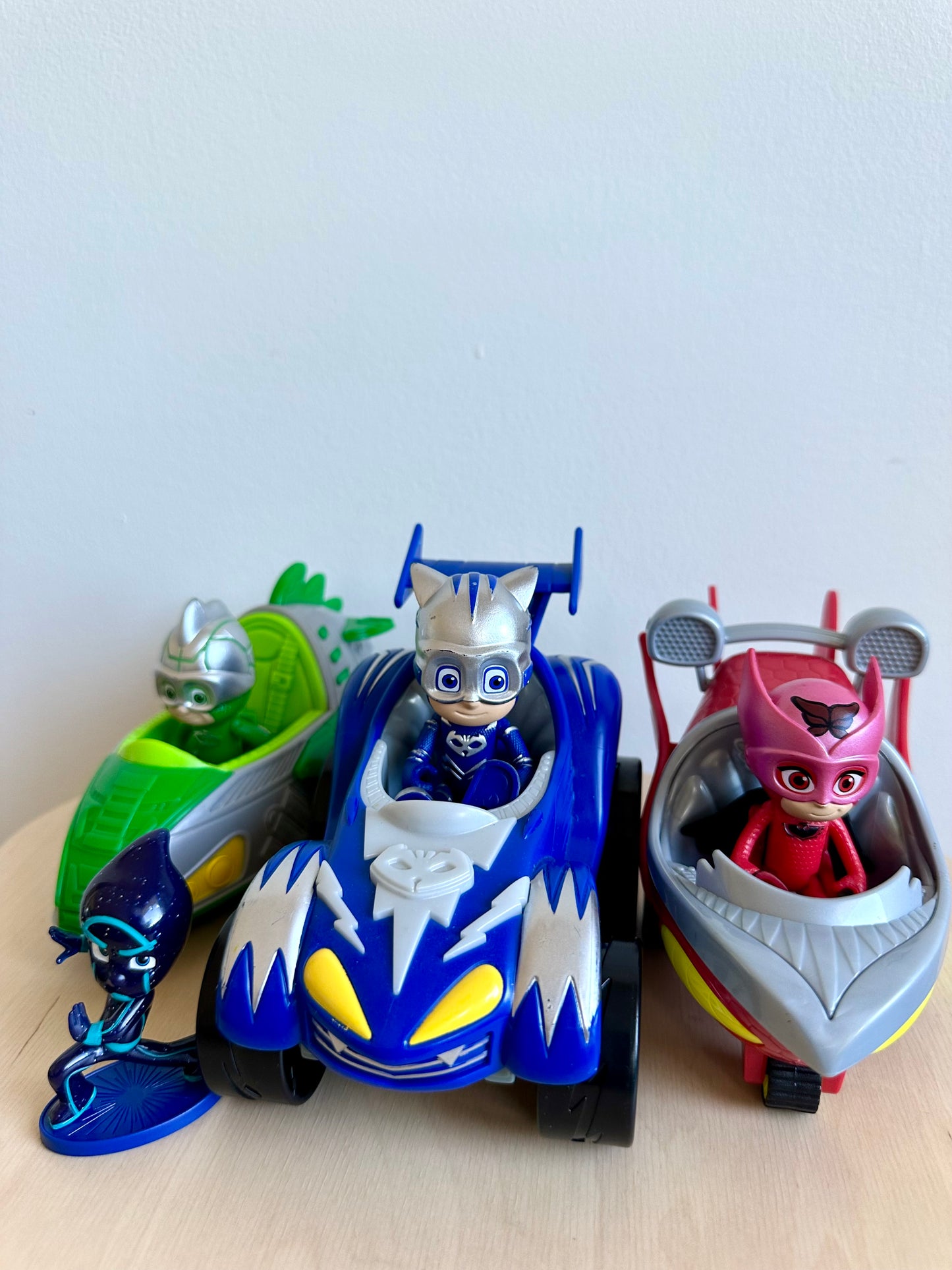 #2 PJ Mask Vehicle Set with Night Ninja (No Shipping)