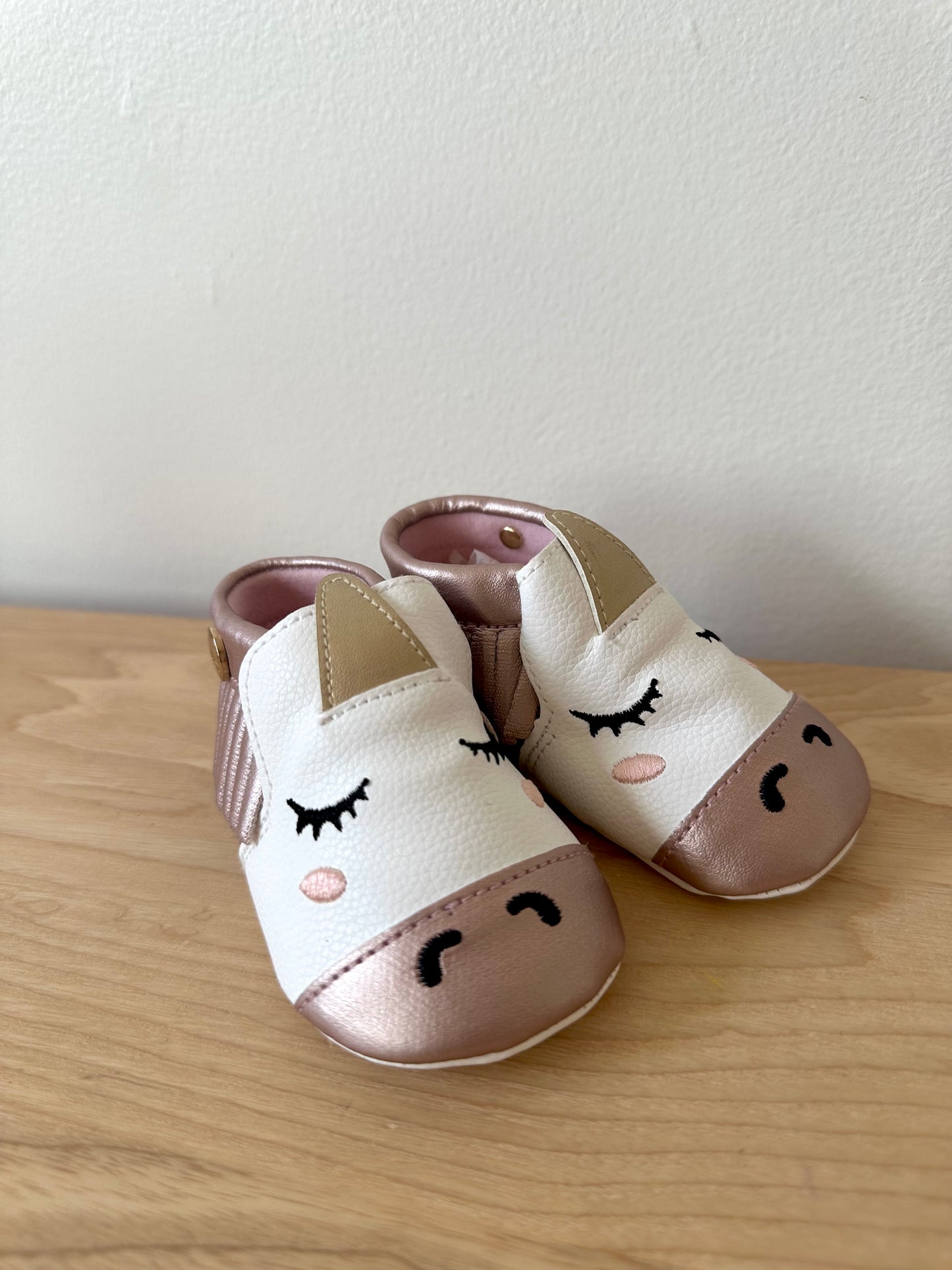 Pink Unicorn Soft Sole Shoes / 0-6m