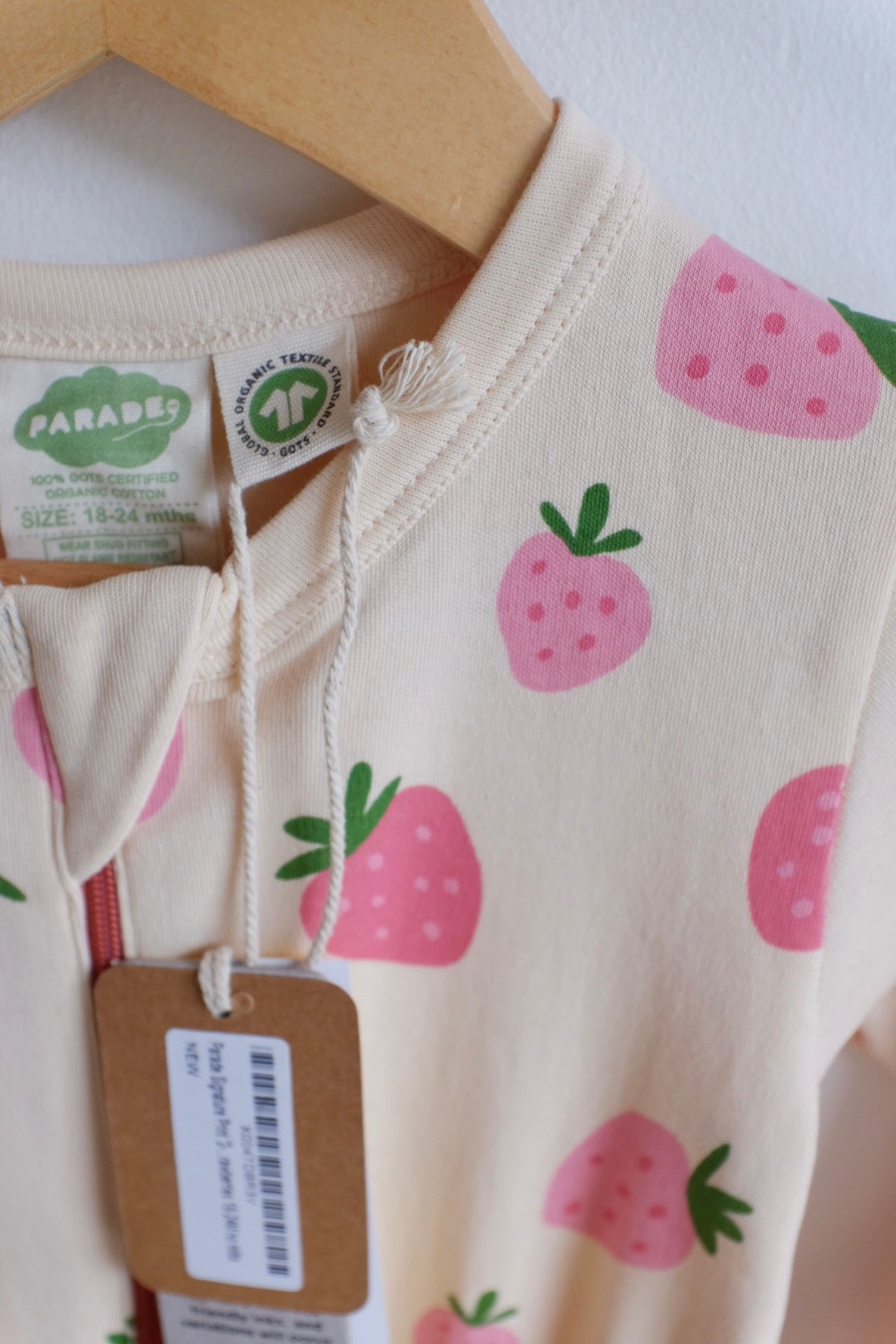 NEW Parade Strawberries Sleeper / 18-24m