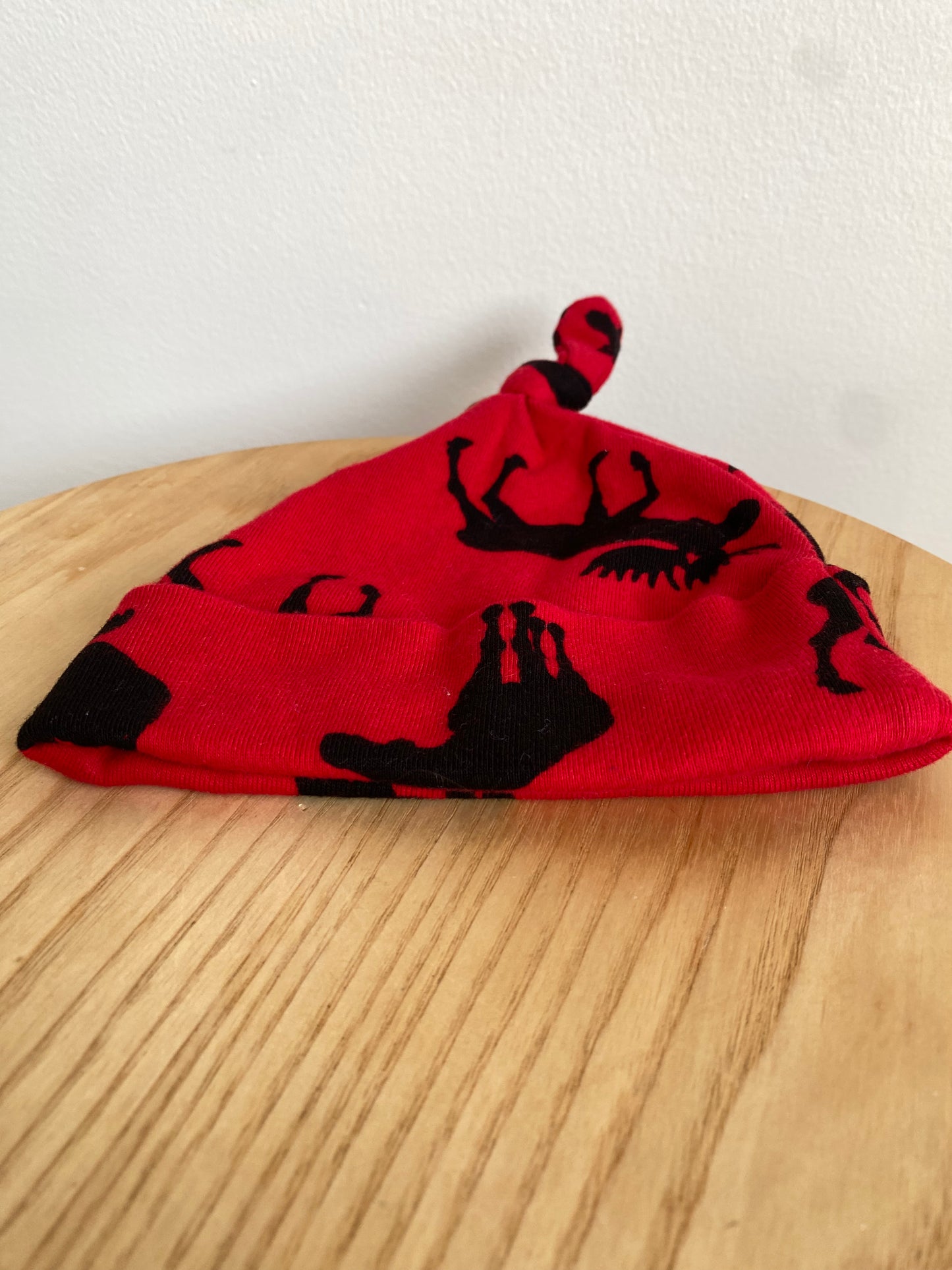 Moose Red Beanie / 6-12m