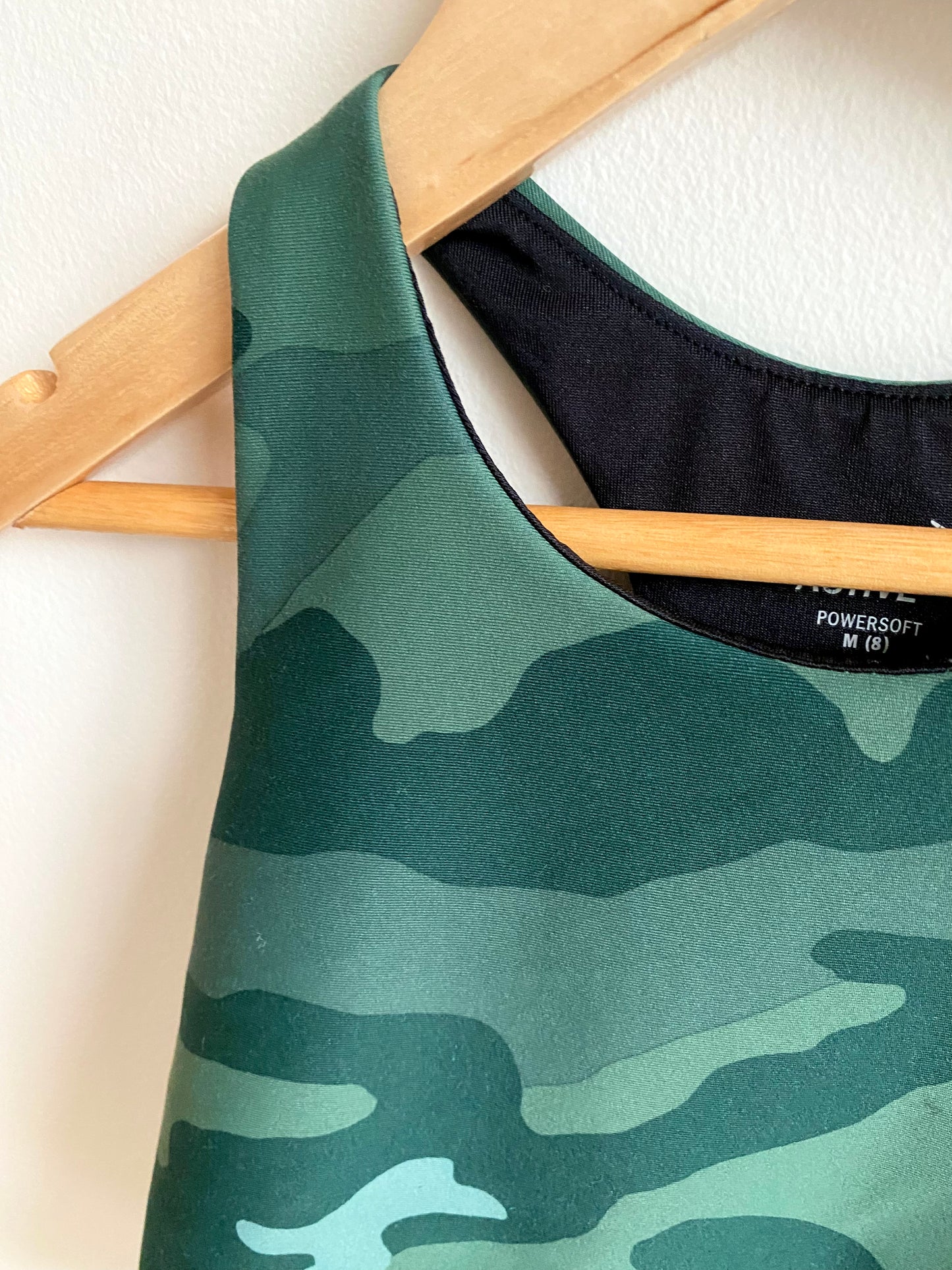 Camo Cropped Tank / 8 Years (m)