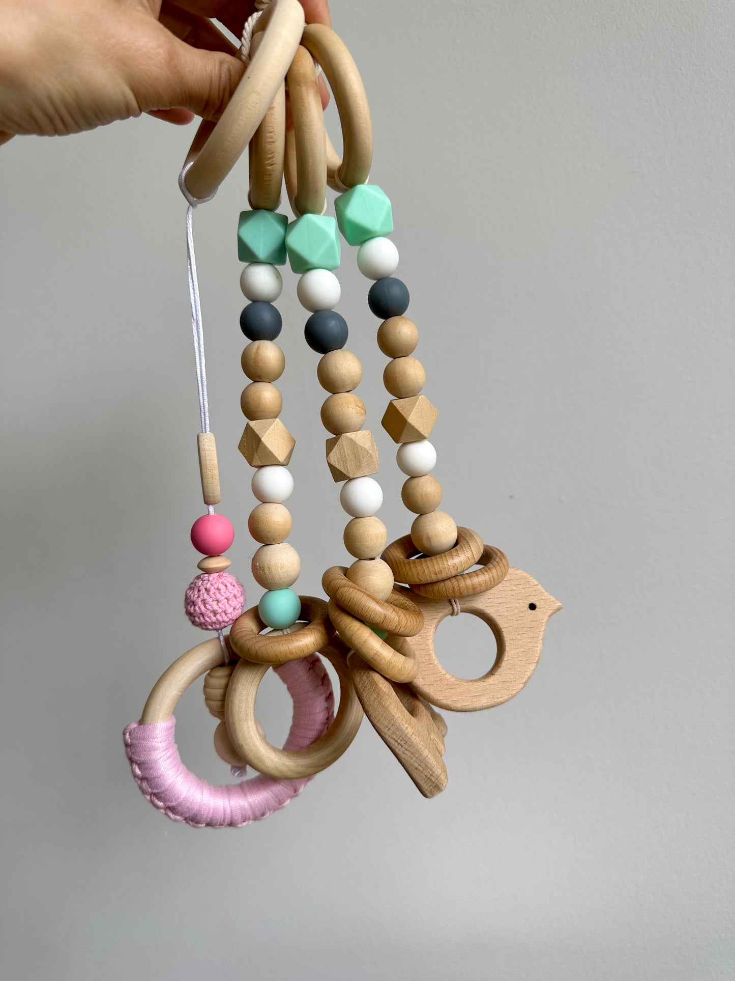 Wooden Baby Gym Pendant Toy / Bird + Elephant