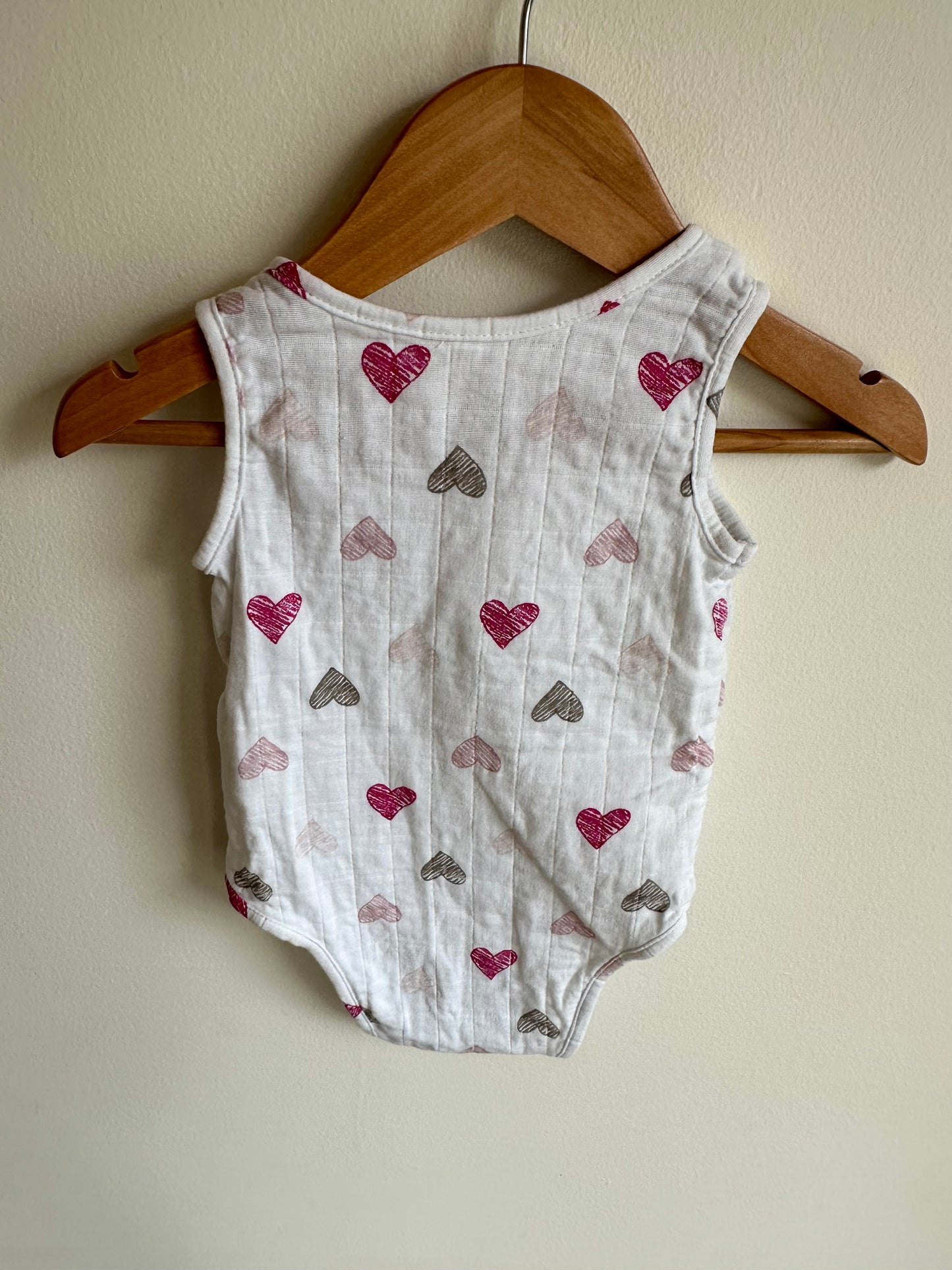 Aden + Anais Heart Tank Bodysuit / 6-9m