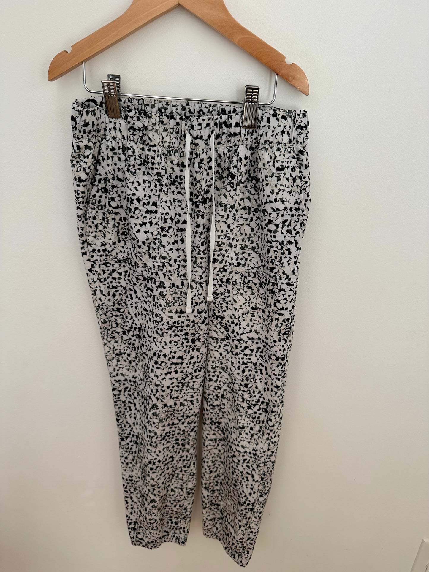 Speckled Active Wear Pants / 10-12 years