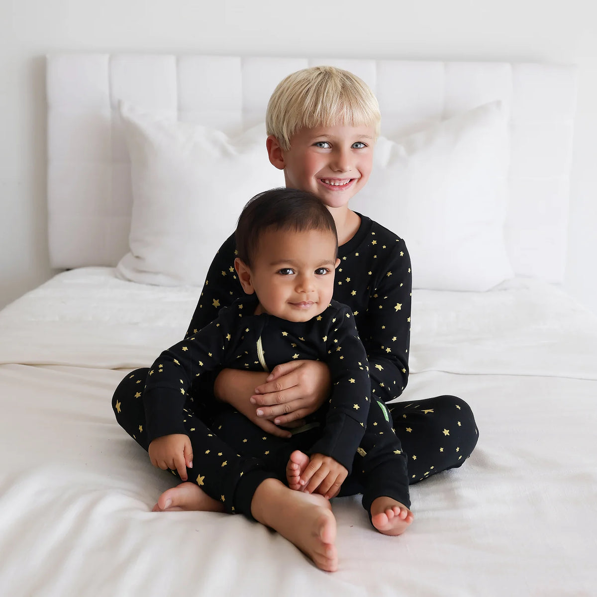 Organic Long Sleeve Stars PJ Set (New Retail Item)/ 5-6 years