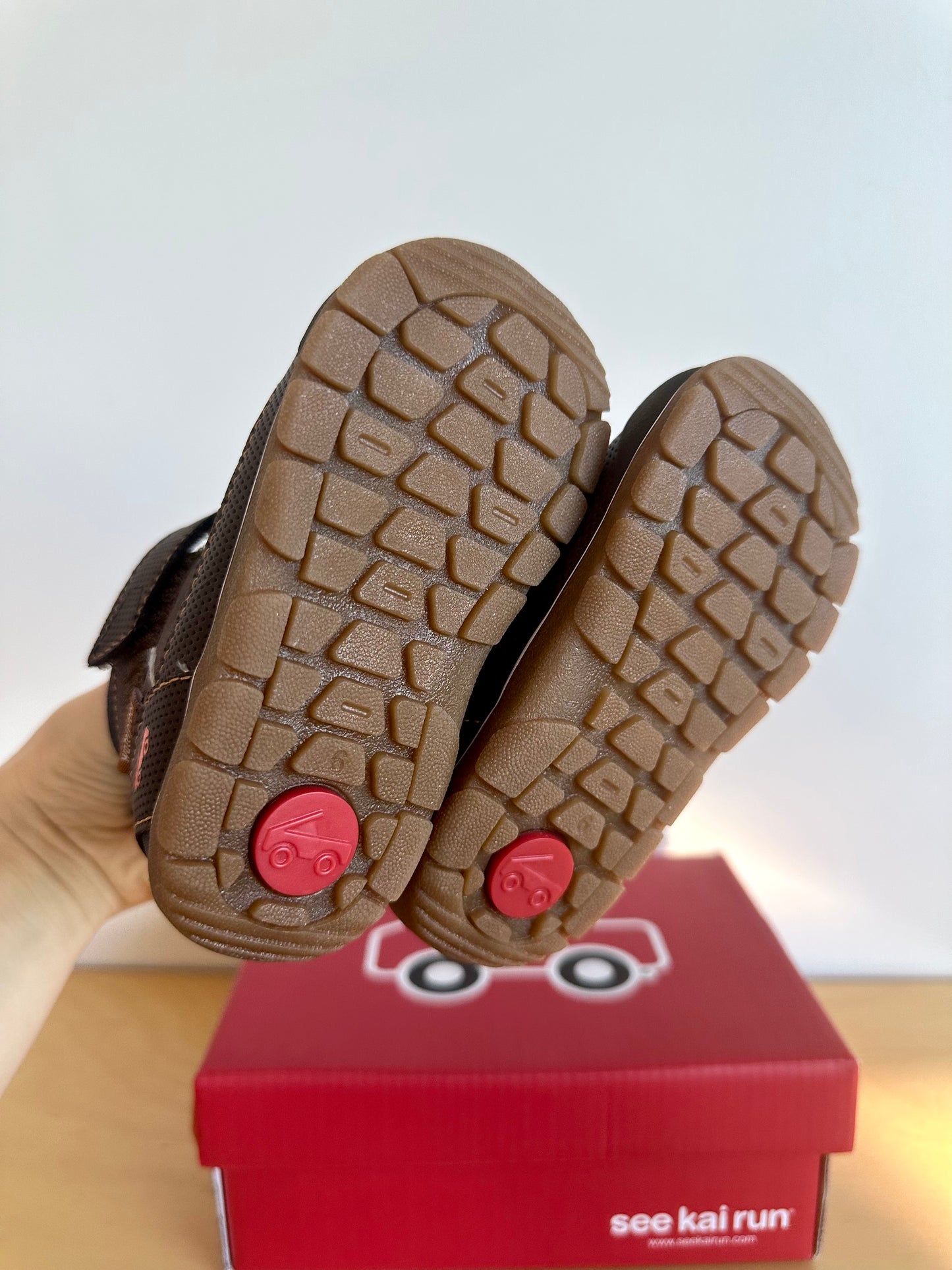 See Kai Run Waterproof Brown Boots / Size 6 Toddler