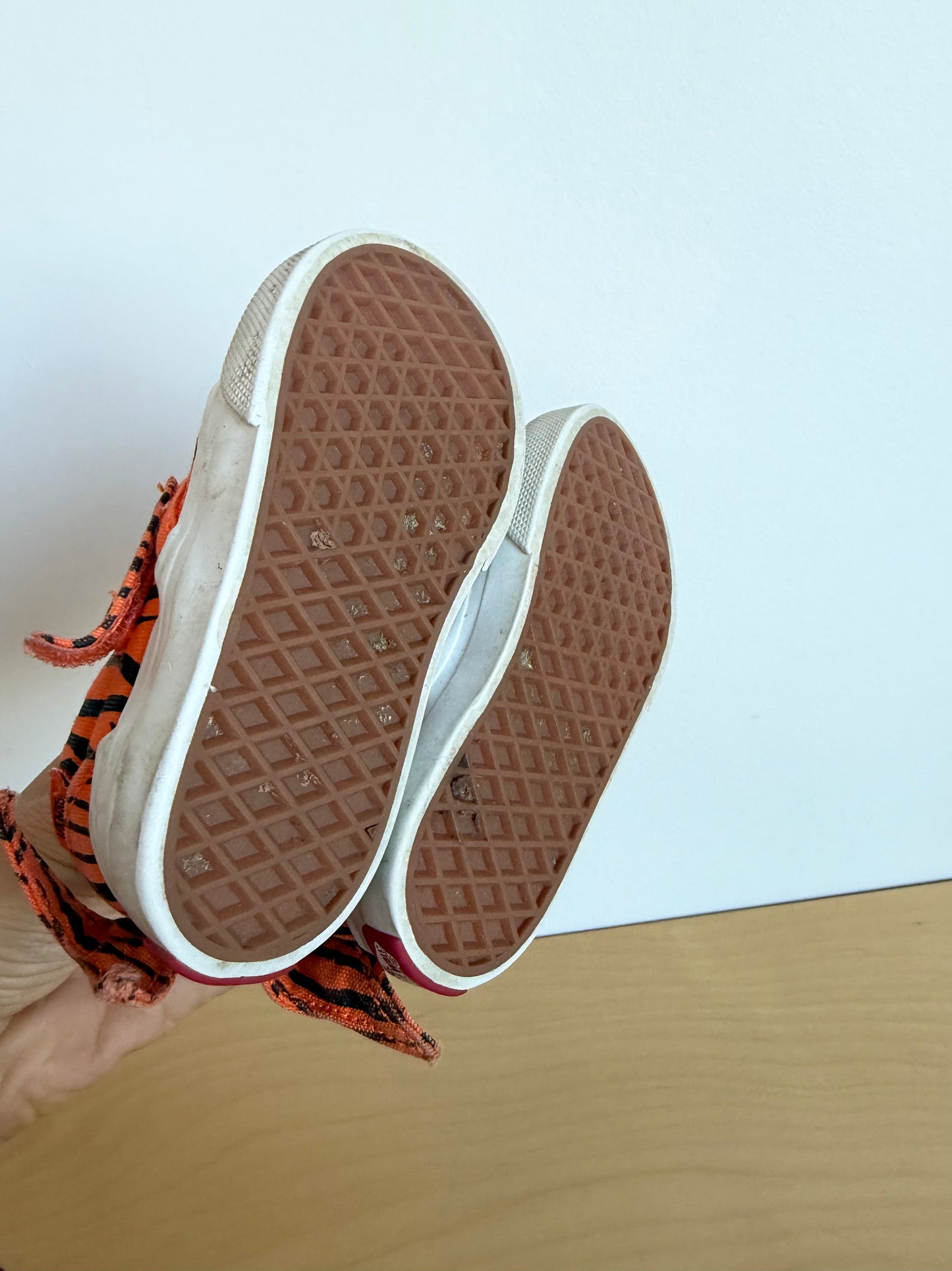 Vans Tiger Shark Shoes / Size 4 Toddler