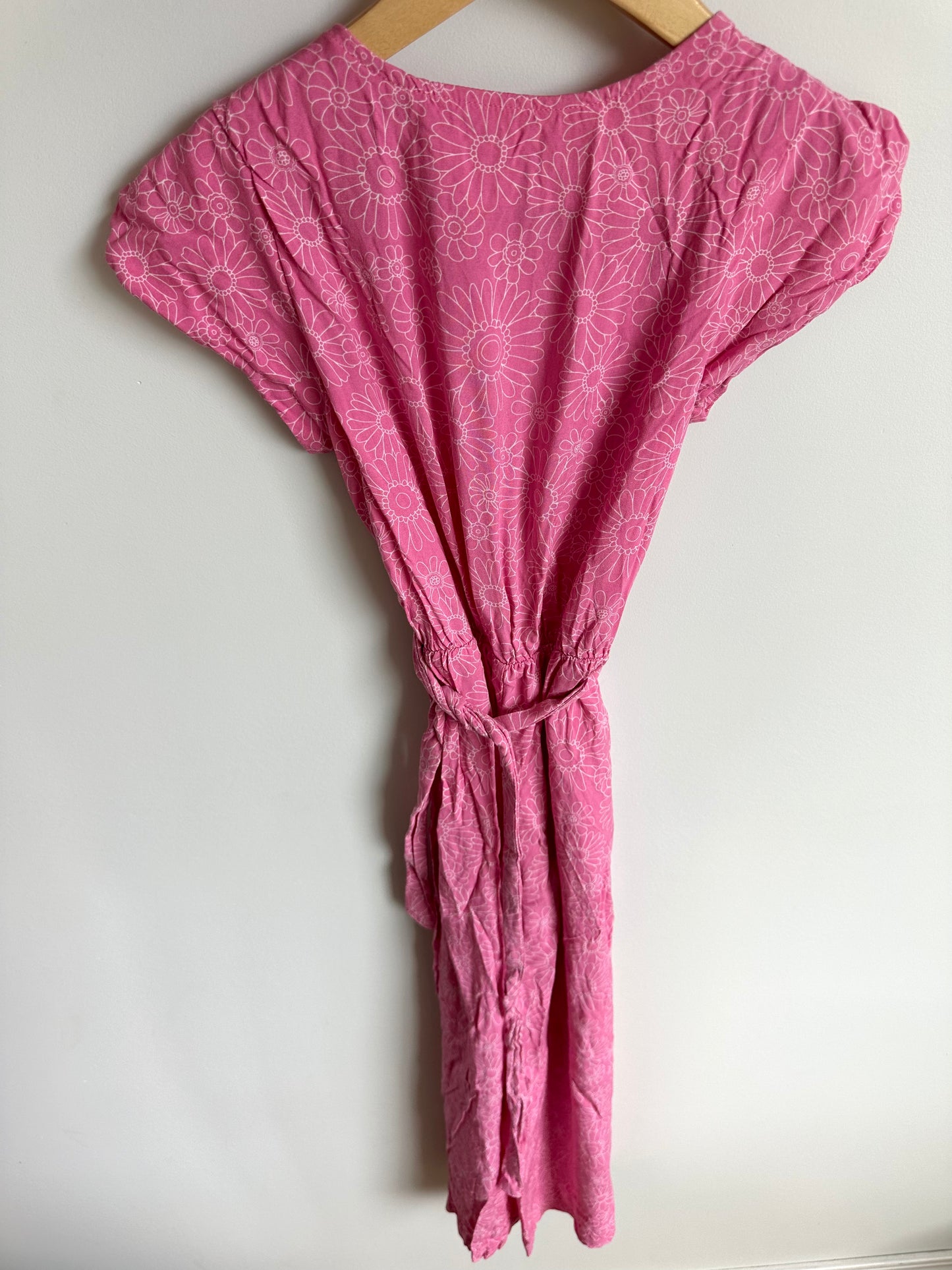 Pink Flower Outline Jumpsuit / 10 years