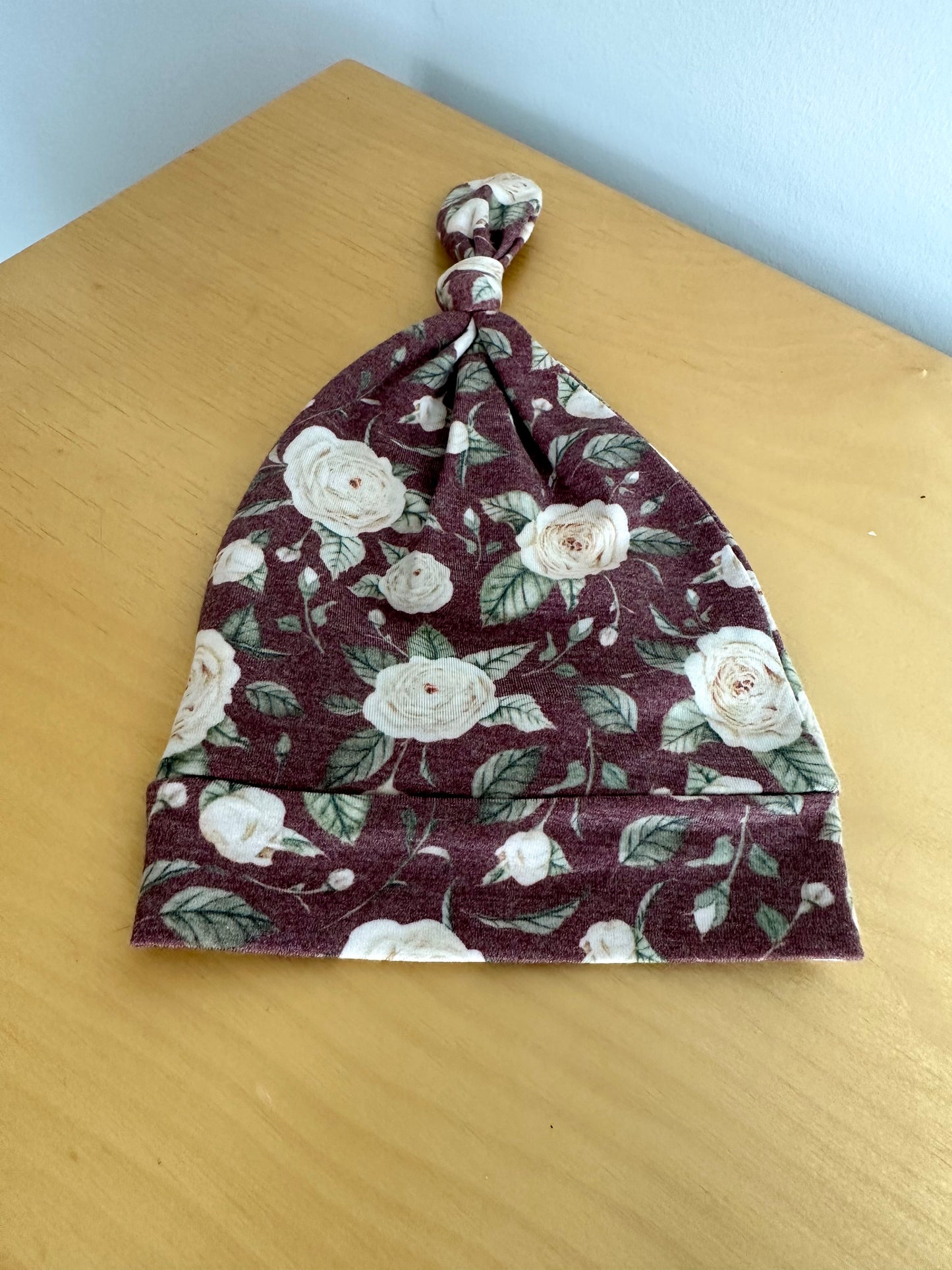 Copper Pearl Floral Knotted Toque / 0-4m?