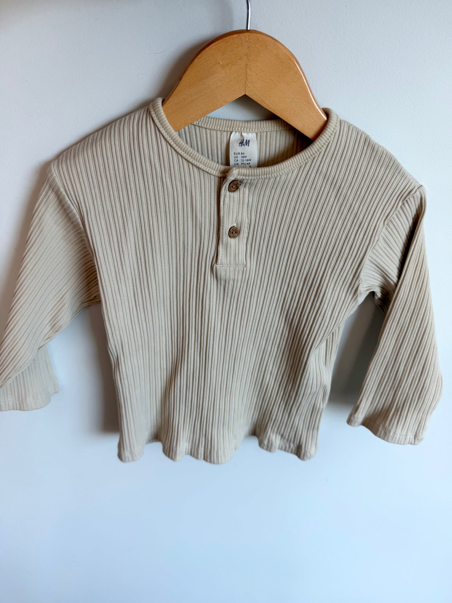 H&M Cream Ribbed Long Sleeve / 12-18m