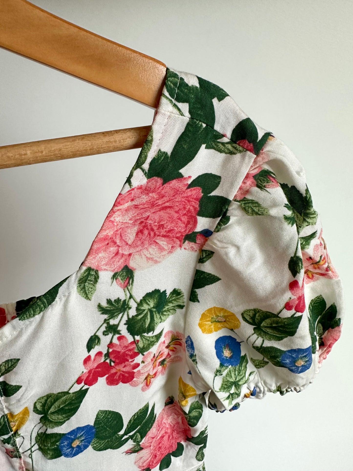 White Floral Button Dress / 8 years (m)