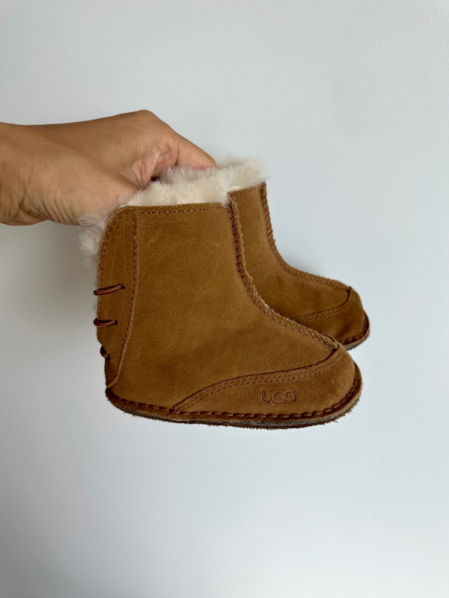 UGG Tan Boots / Size 5.5 Toddler