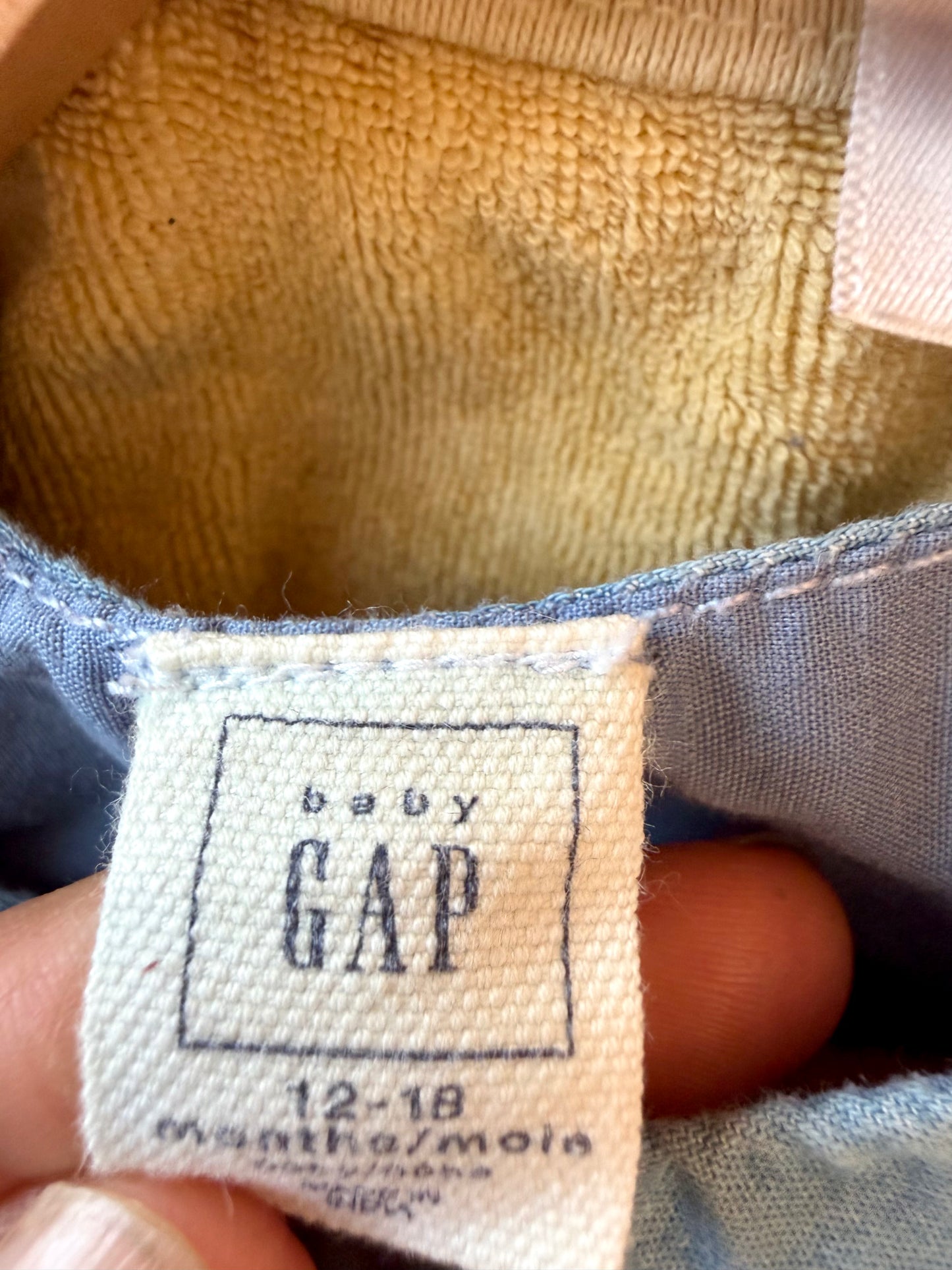 Gap Chambray Eyelet Top / 12-18m