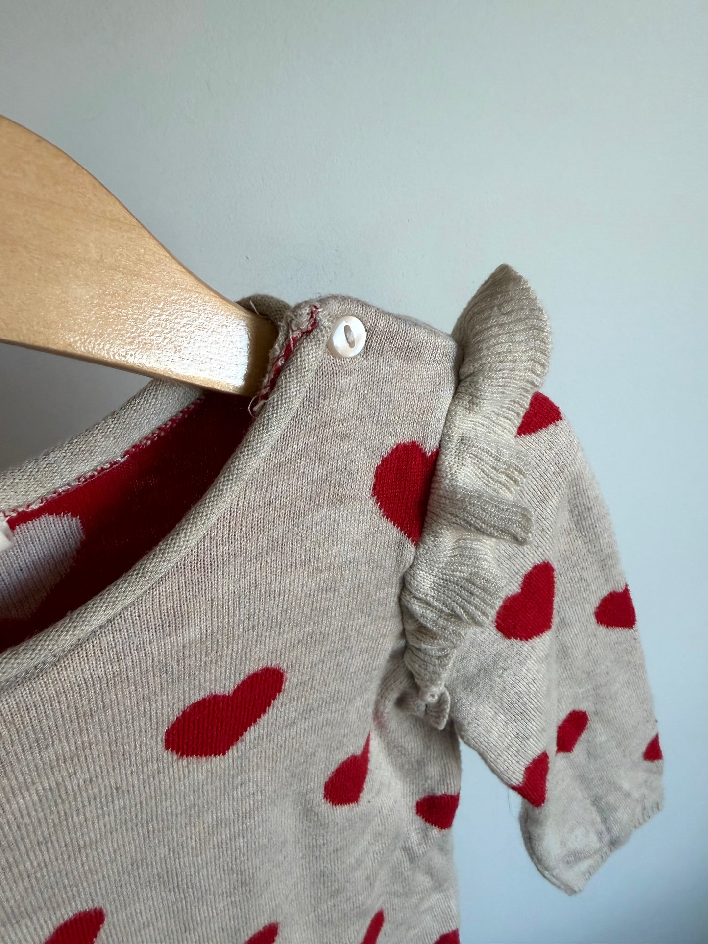 H&M Heart Ruffle Sleeve Sweater / 12-18m