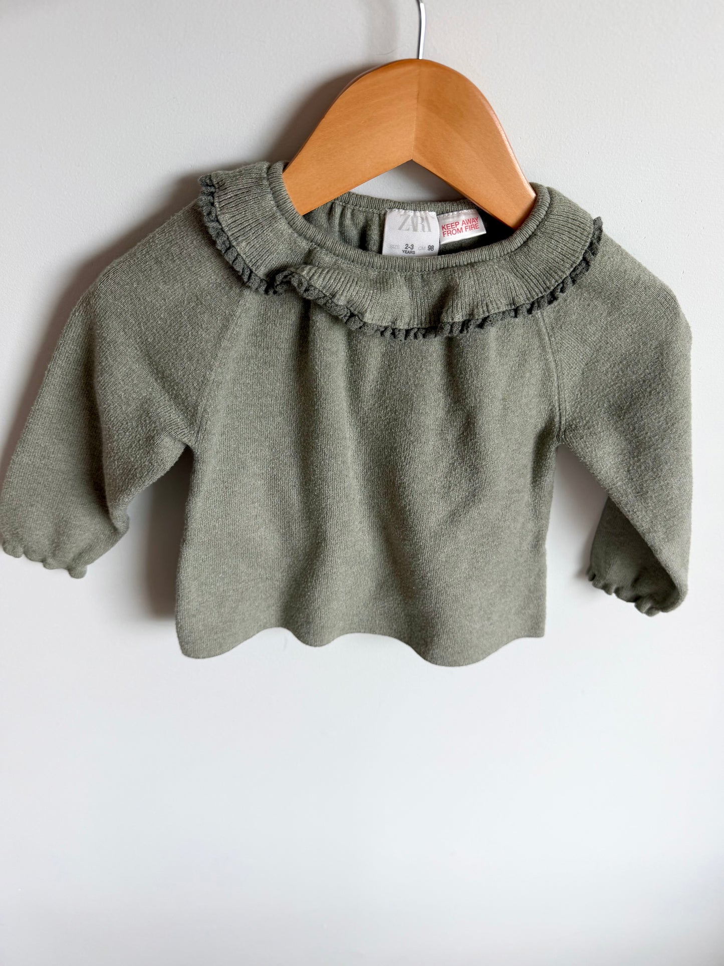 Green Ruffle Collar Top / 2T