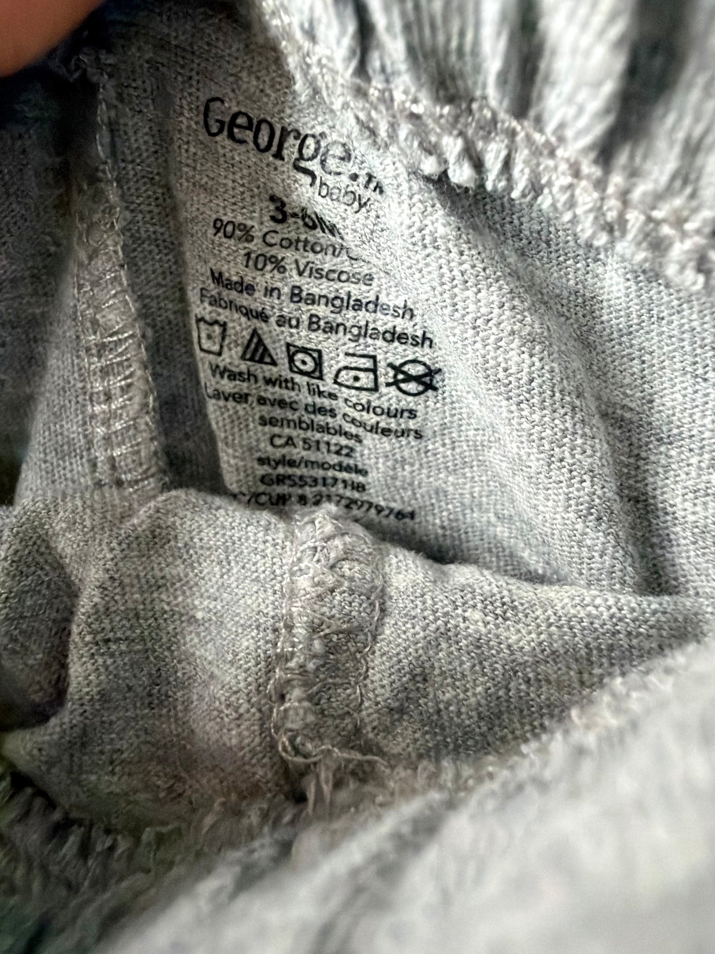 Grey Short with Elastic Waistband / 3-6m