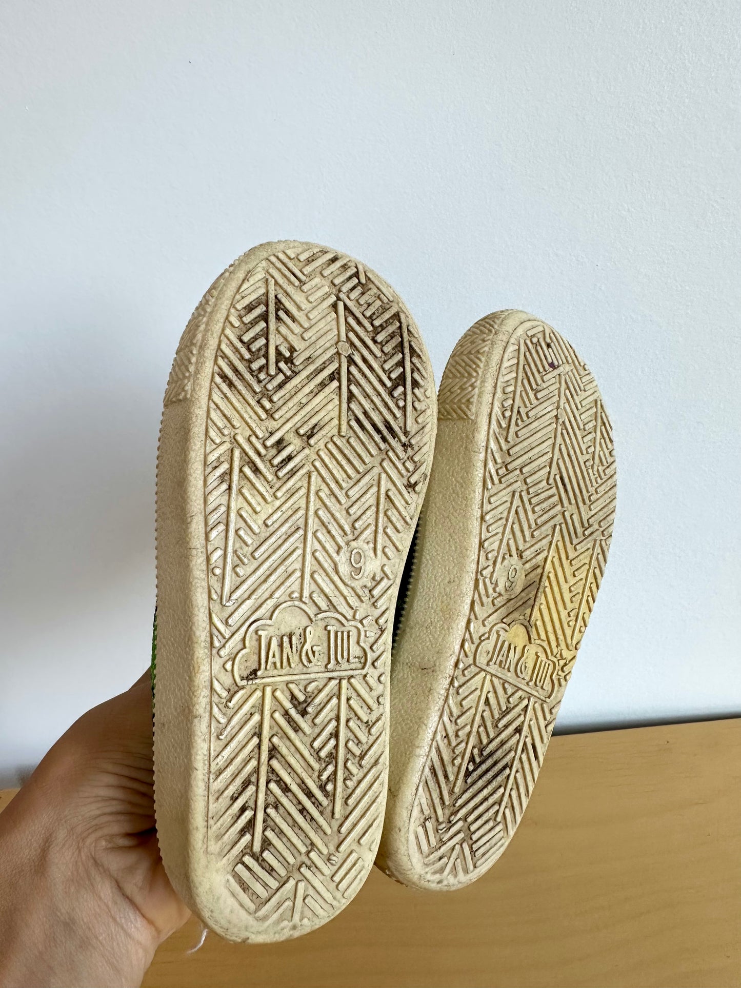 Jan & Jul Dino Slip On Shoes / 9 Toddler