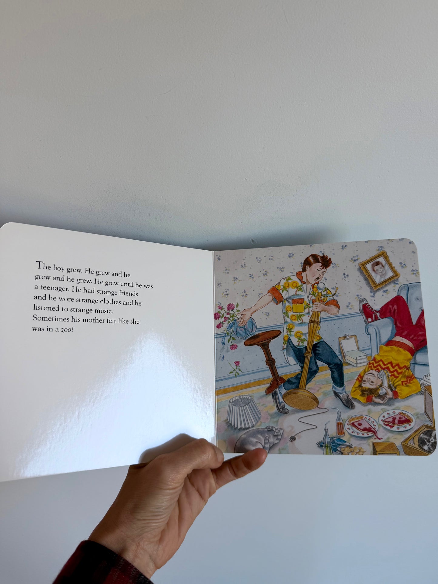 Love You Forever Board Book / 0-6 years