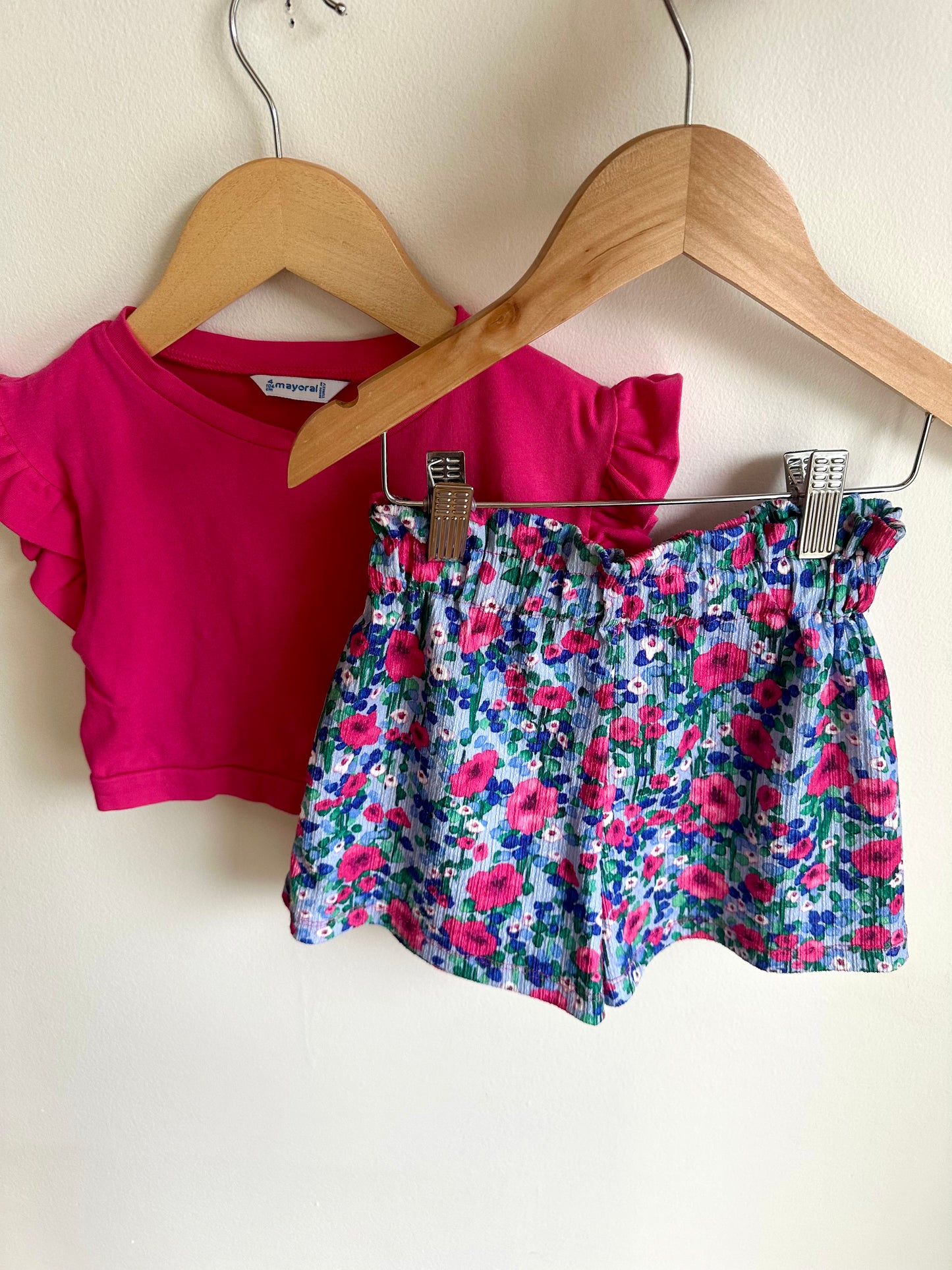 Mayoral Cropped Ruffle Tee + Floral Shorts / 4T