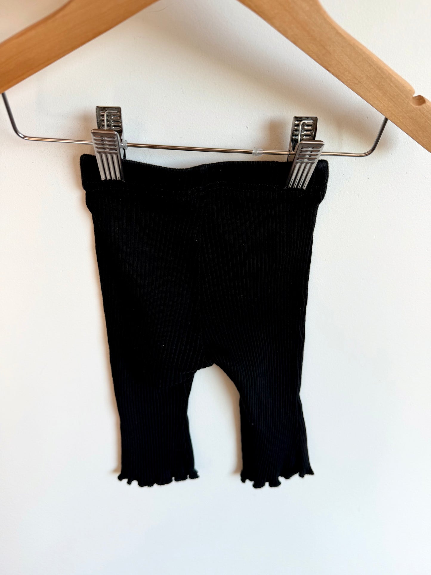 Black Flared Pants / 3-6m