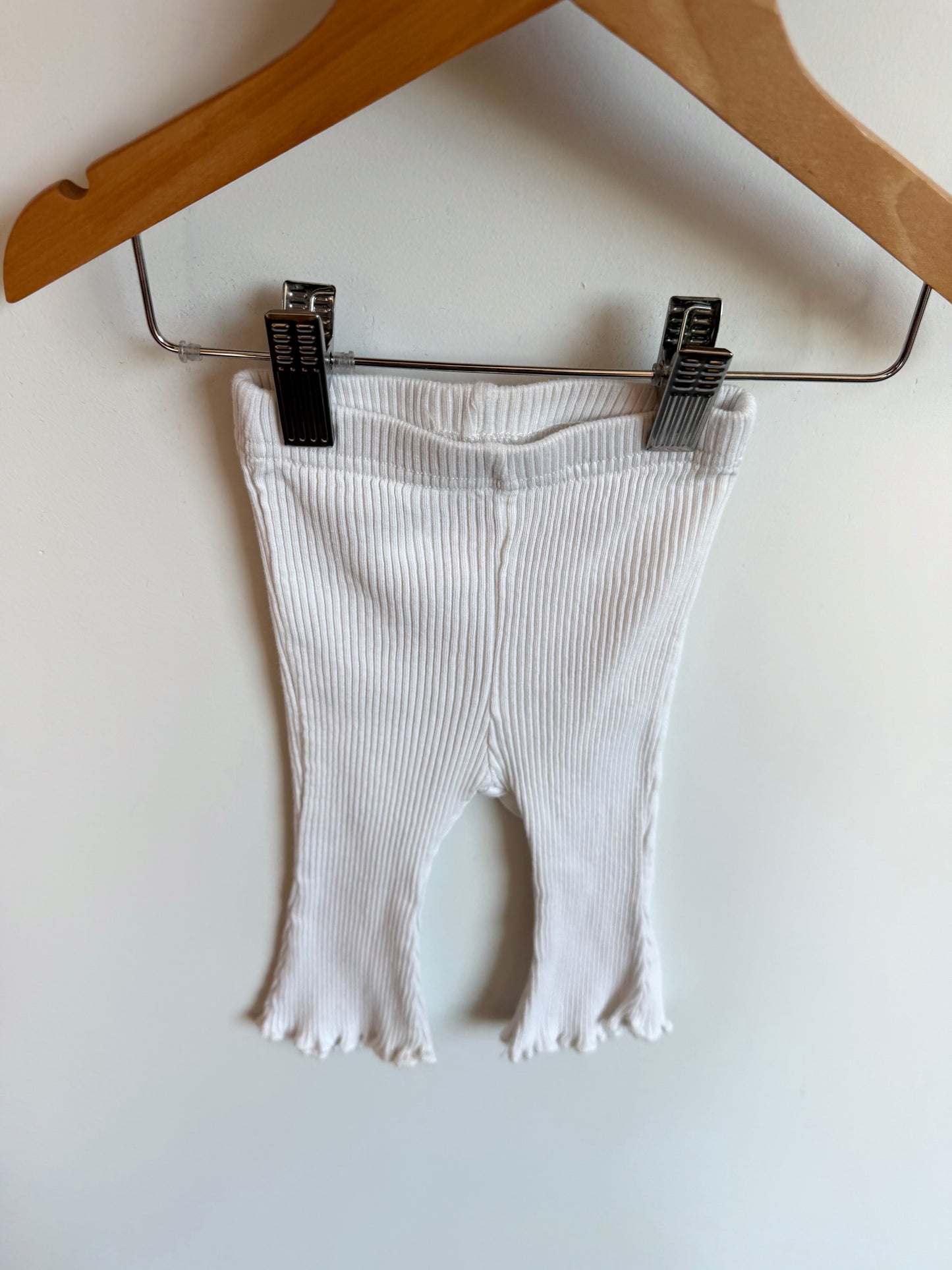 White Flared Pants / 3-6m