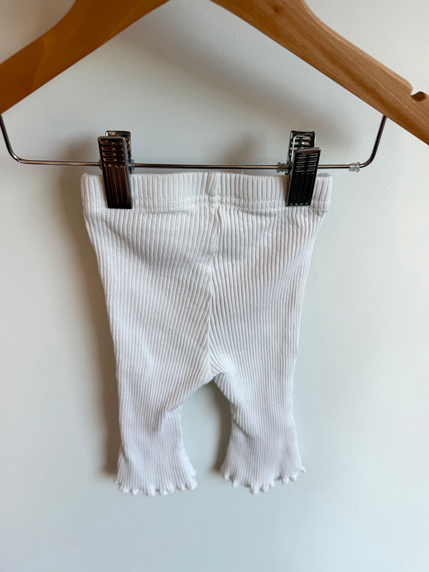White Flared Pants / 3-6m